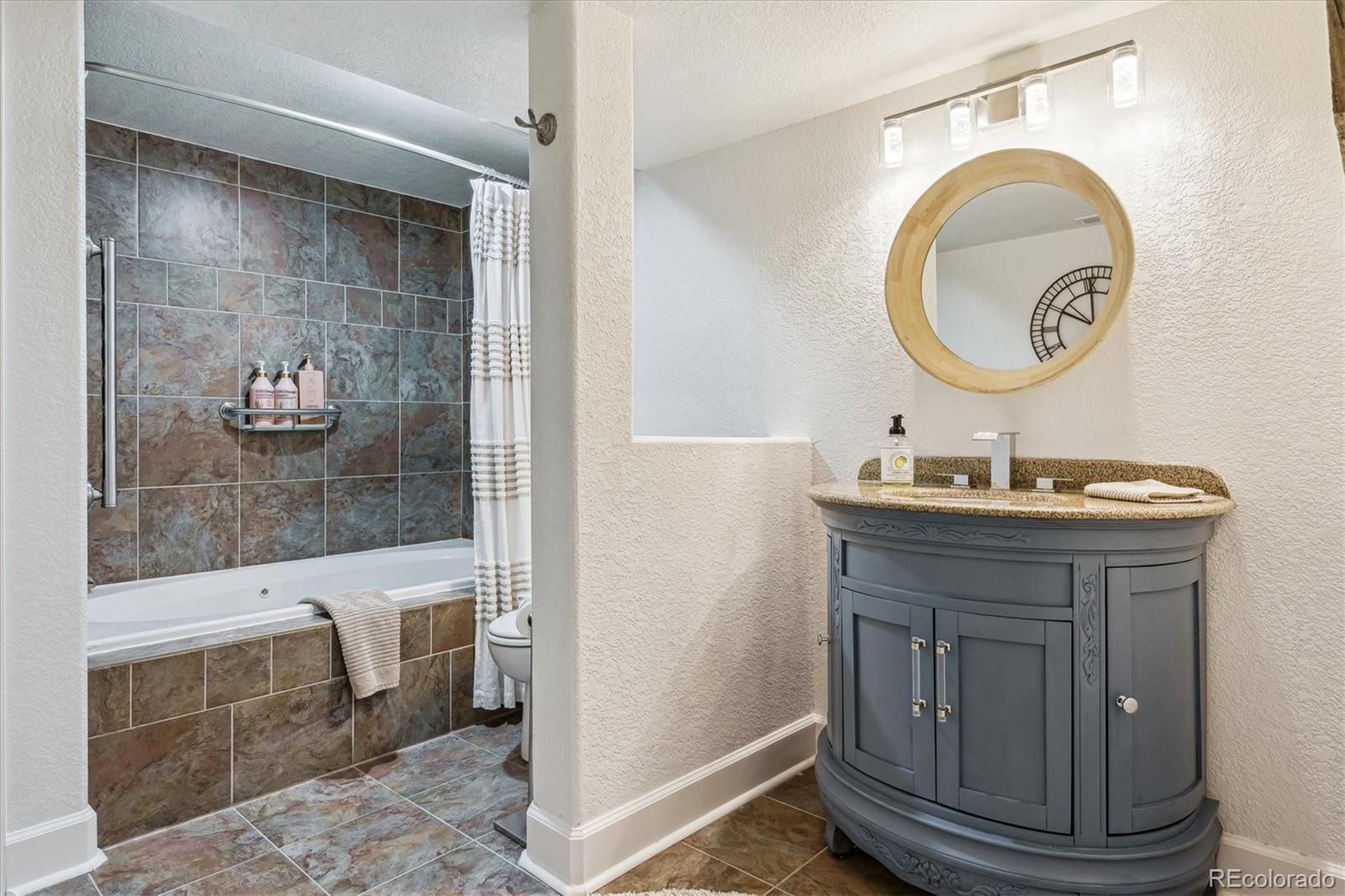 Castle Rock, Colorado, 80104, United States, 6 Bedrooms Bedrooms, ,5 BathroomsBathrooms,Residential,Active,1798044