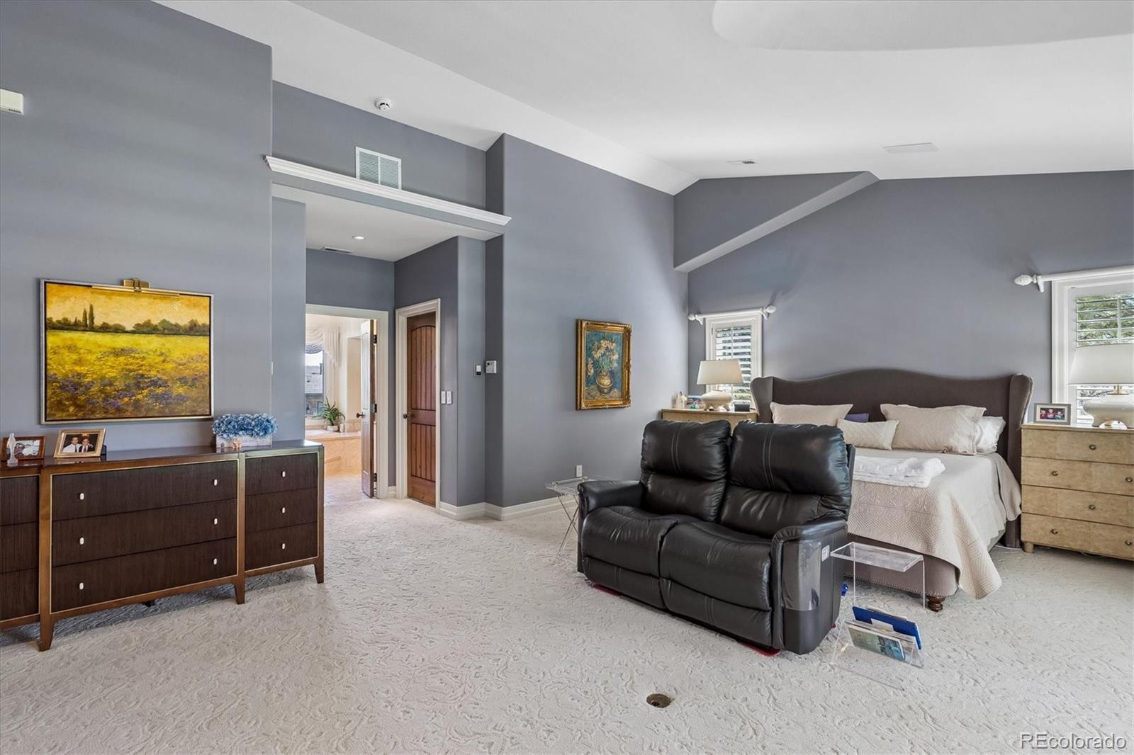 Colorado Springs, Colorado, 80906, United States, 5 Bedrooms Bedrooms, ,7 BathroomsBathrooms,Residential,Active,2045540