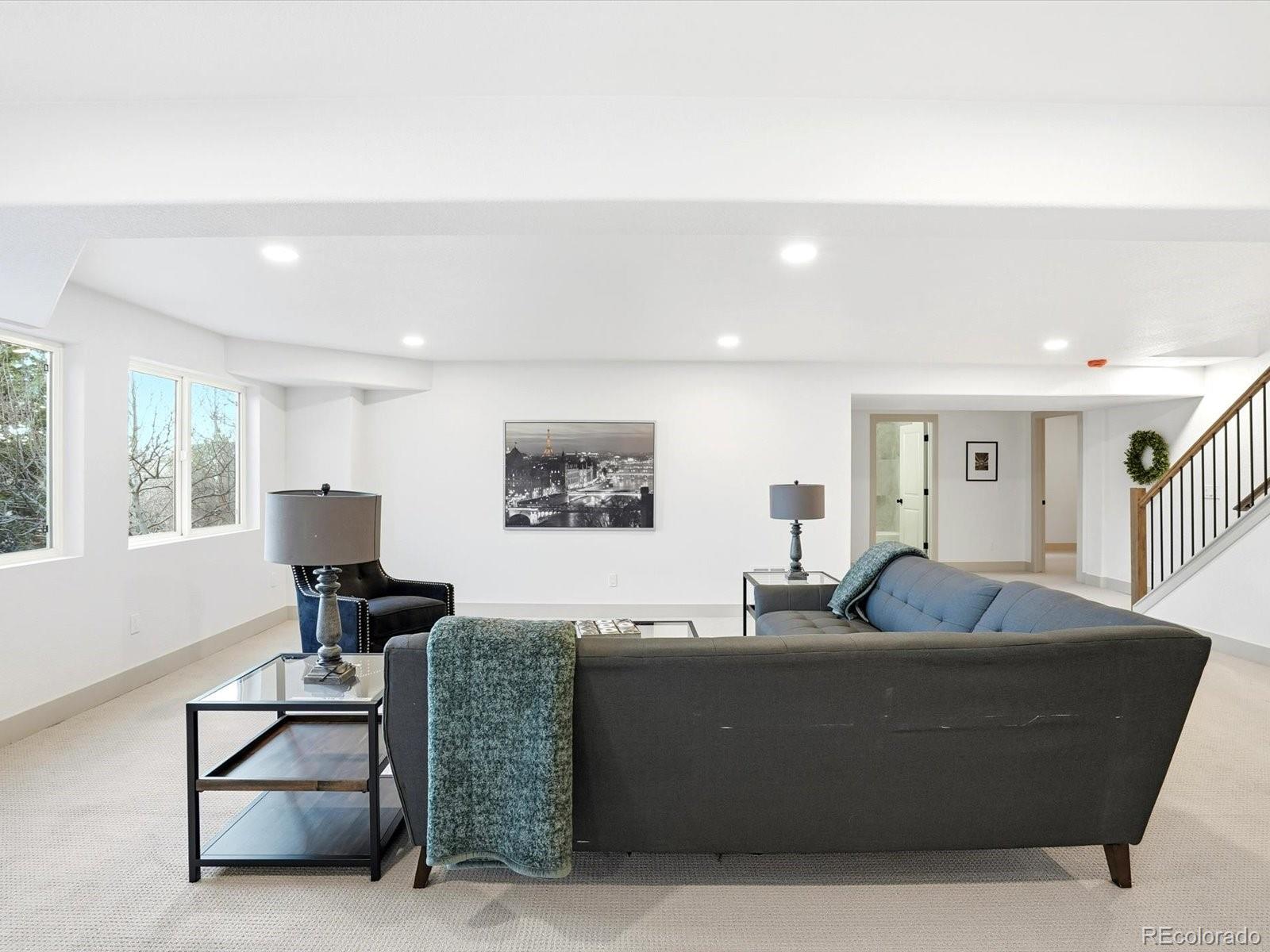 Highlands Ranch, Colorado, 80126, United States, 4 Bedrooms Bedrooms, ,3 BathroomsBathrooms,Residential,Active,2007002