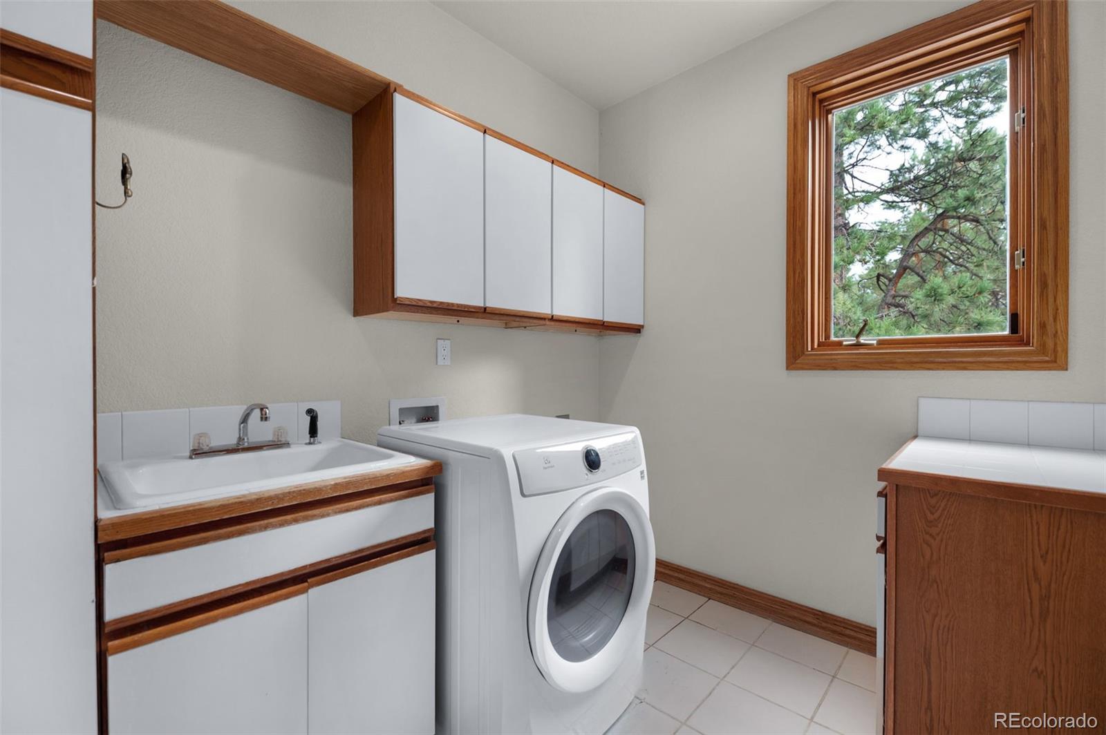 Monument, Colorado, 80132, United States, 5 Bedrooms Bedrooms, ,5 BathroomsBathrooms,Residential,Active,1936687