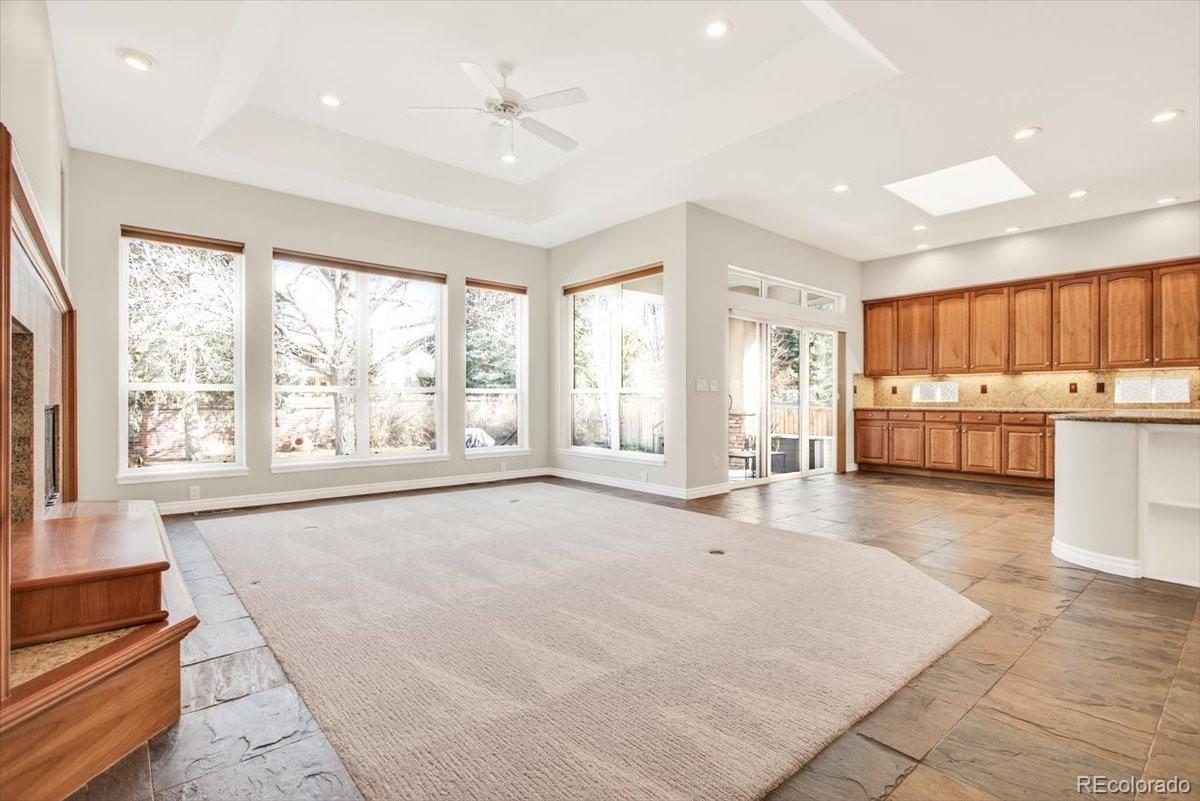 Lone Tree, Colorado, 80124, United States, 4 Bedrooms Bedrooms, ,5 BathroomsBathrooms,Residential,Active,2017434