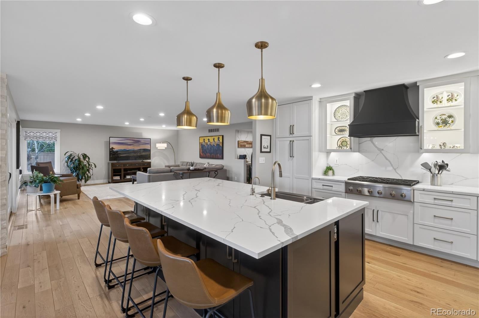 Highlands Ranch, Colorado, 80126, United States, 4 Bedrooms Bedrooms, ,4 BathroomsBathrooms,Residential,Contingent,2045675