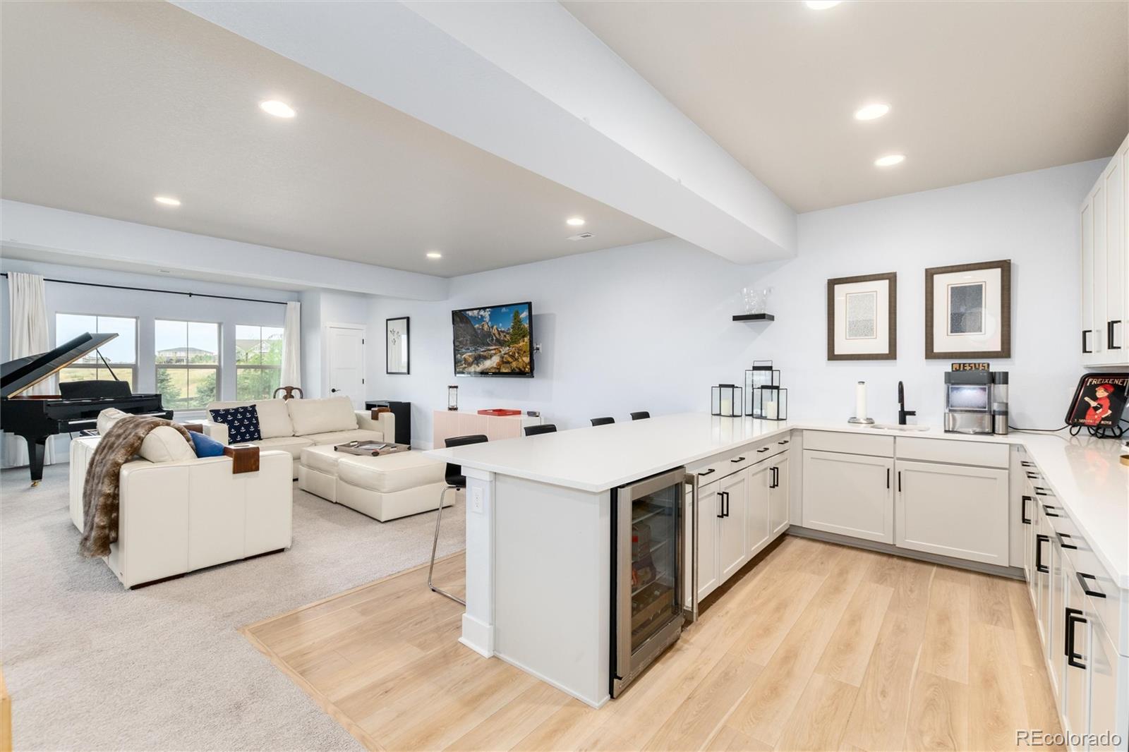 Castle Rock, Colorado, 80108, United States, 5 Bedrooms Bedrooms, ,4 BathroomsBathrooms,Residential,Active,1904162