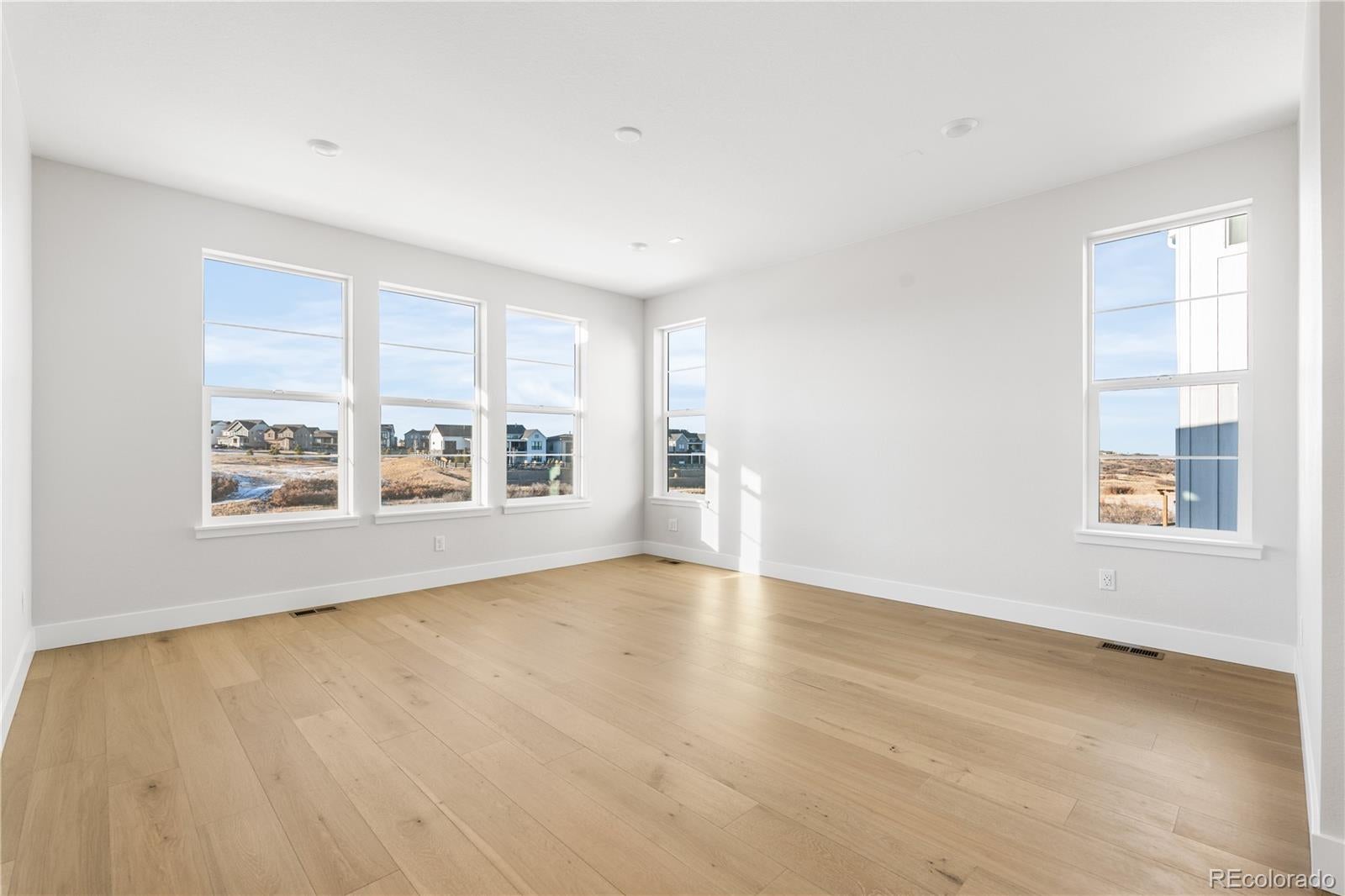 Castle Pines, Colorado, 80108, United States, 7 Bedrooms Bedrooms, ,7 BathroomsBathrooms,Residential,Active,2016708