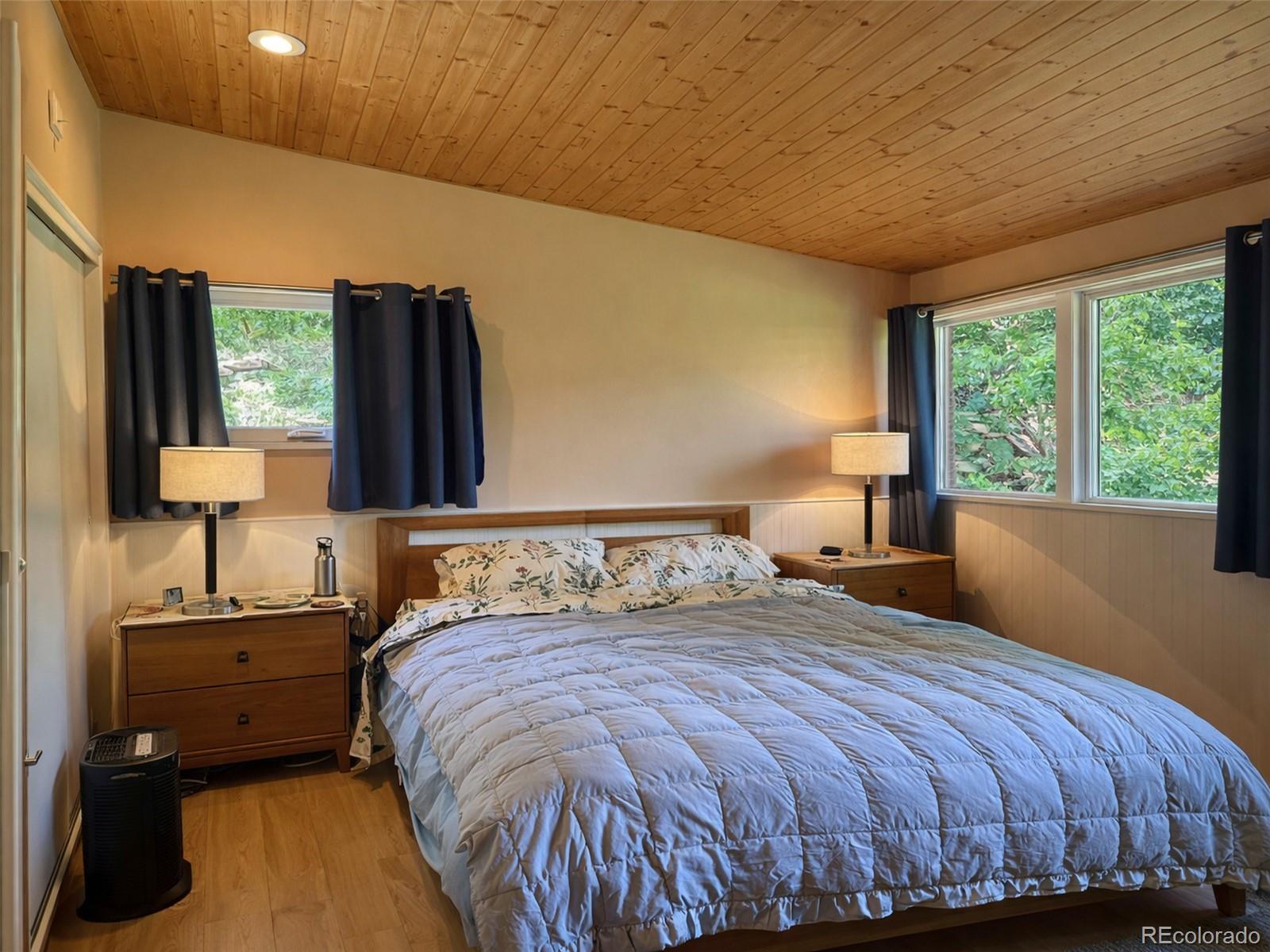 Boulder, Colorado, 80302, United States, 3 Bedrooms Bedrooms, ,2 BathroomsBathrooms,Residential,Active,2011431