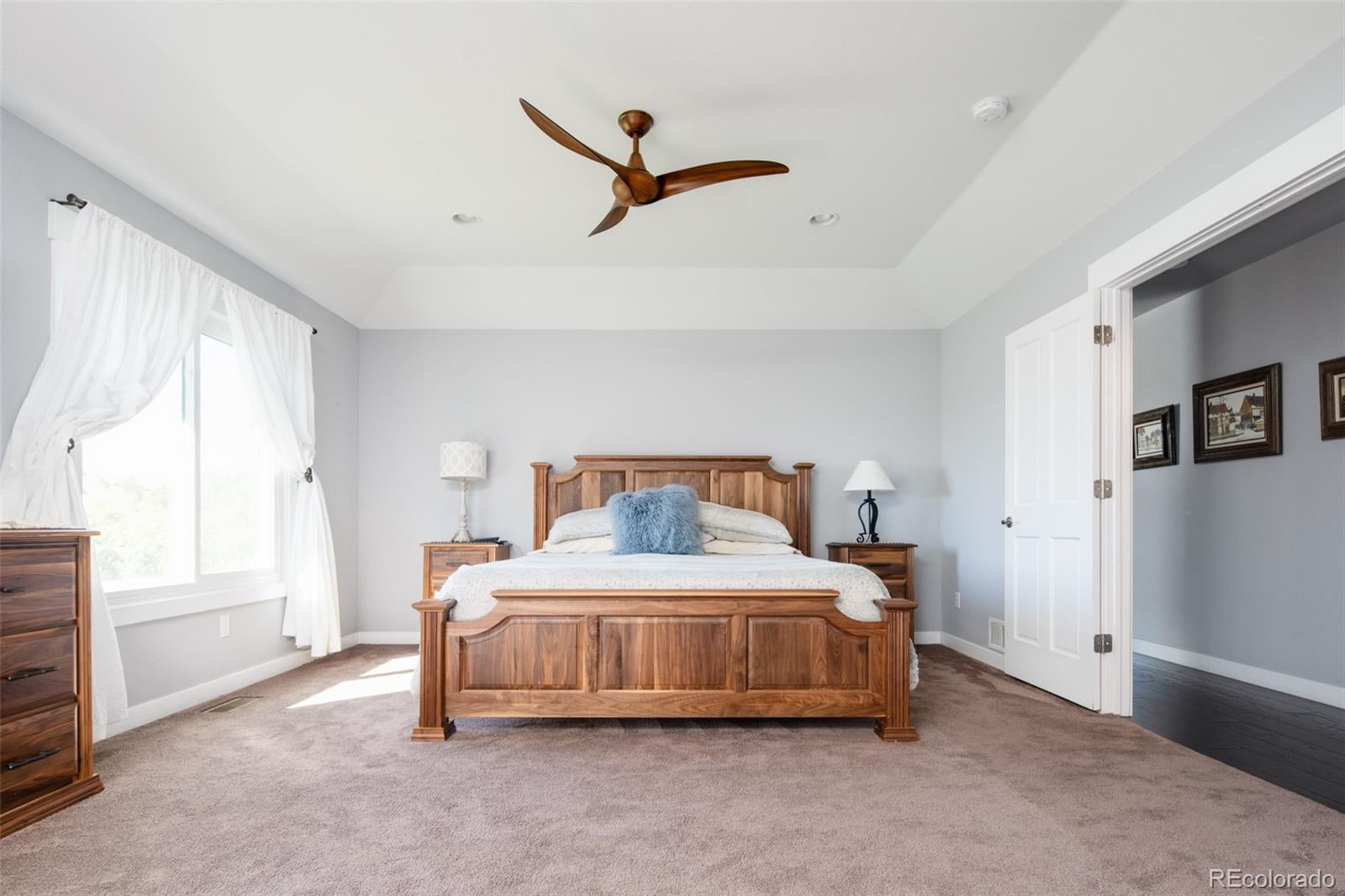 Castle Pines, Colorado, 80108, United States, 5 Bedrooms Bedrooms, ,5 BathroomsBathrooms,Residential,Active,2009383