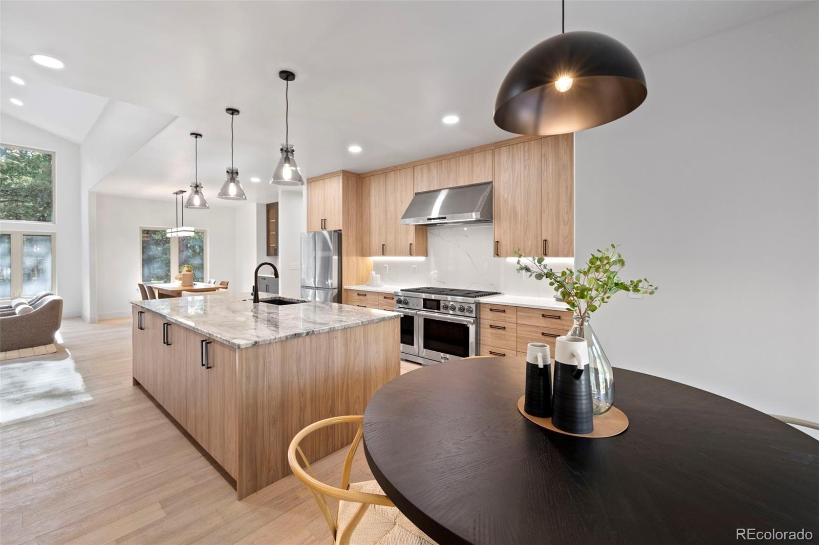 Colorado Springs, Colorado, 80908, United States, 4 Bedrooms Bedrooms, ,5 BathroomsBathrooms,Residential,Active,1999177