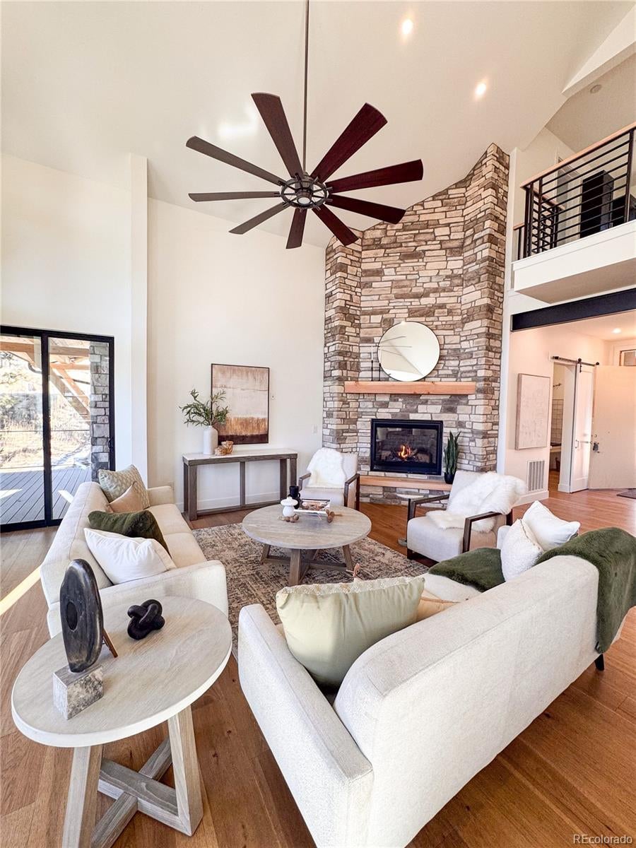 Evergreen, Colorado, 80439, United States, 5 Bedrooms Bedrooms, ,6 BathroomsBathrooms,Residential,Active,2008684