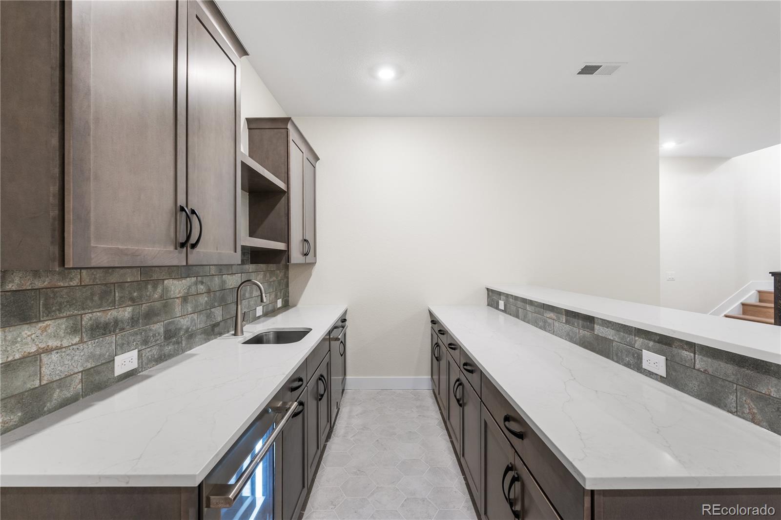 Lone Tree, Colorado, 80134, United States, 6 Bedrooms Bedrooms, ,7 BathroomsBathrooms,Residential,Active,1952989