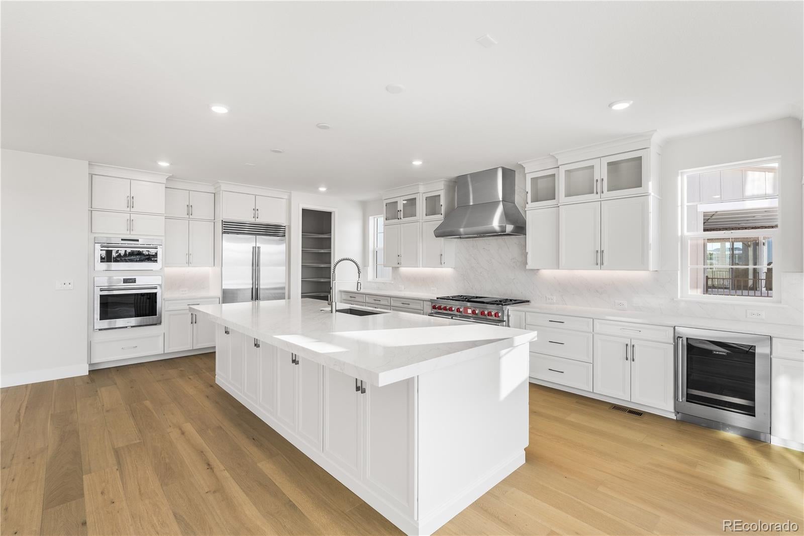 Castle Pines, Colorado, 80108, United States, 7 Bedrooms Bedrooms, ,7 BathroomsBathrooms,Residential,Active,2016708