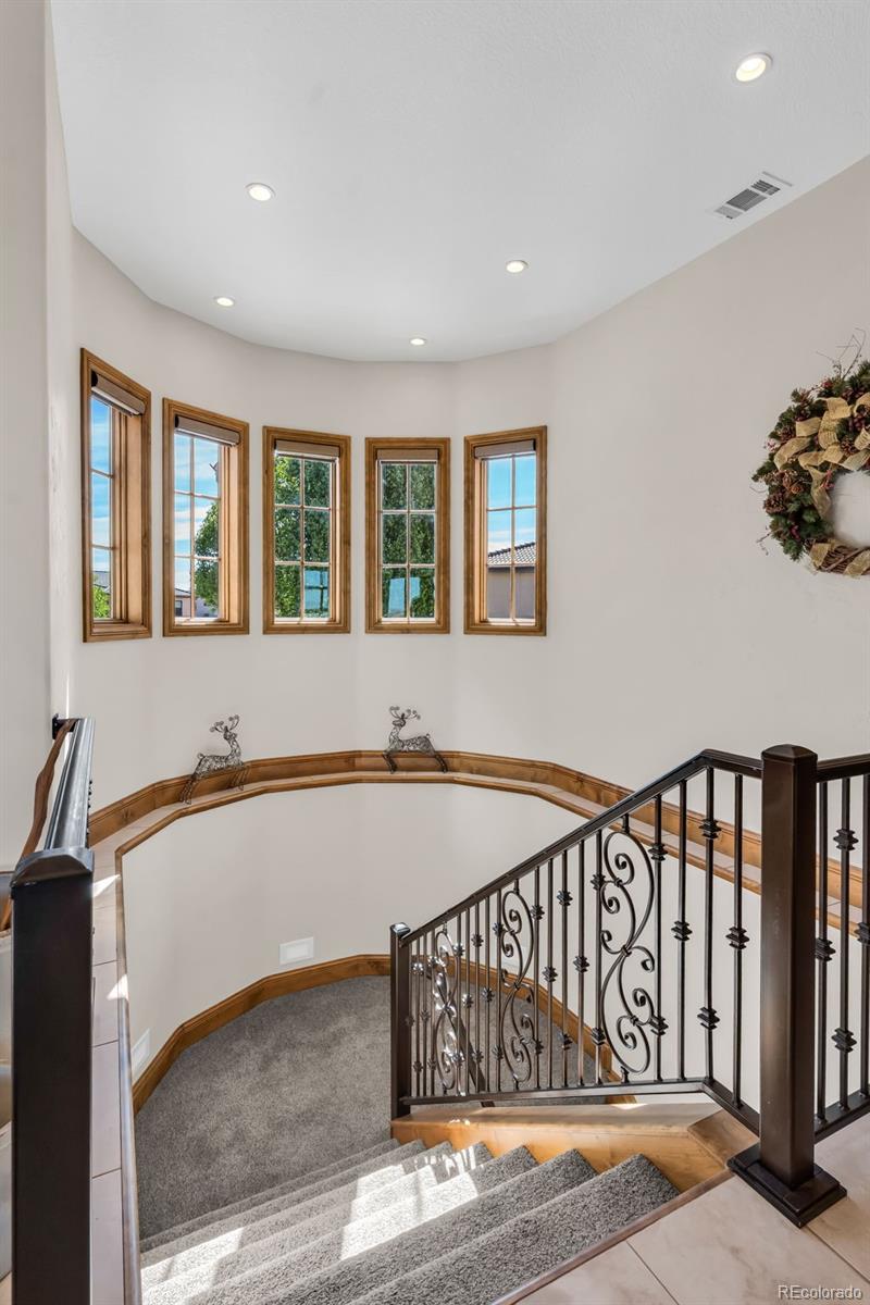Pueblo, Colorado, 81001, United States, 4 Bedrooms Bedrooms, ,5 BathroomsBathrooms,Residential,Active,2043836