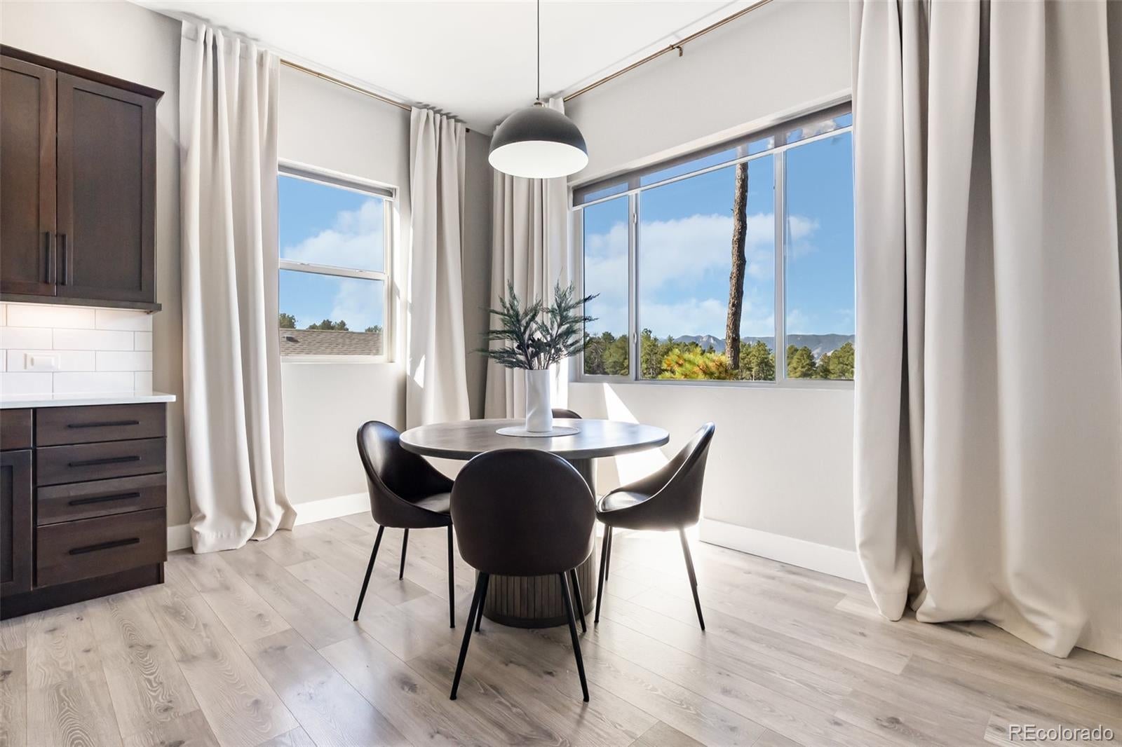 Monument, Colorado, 80132, United States, 5 Bedrooms Bedrooms, ,4 BathroomsBathrooms,Residential,Contingent,1992315