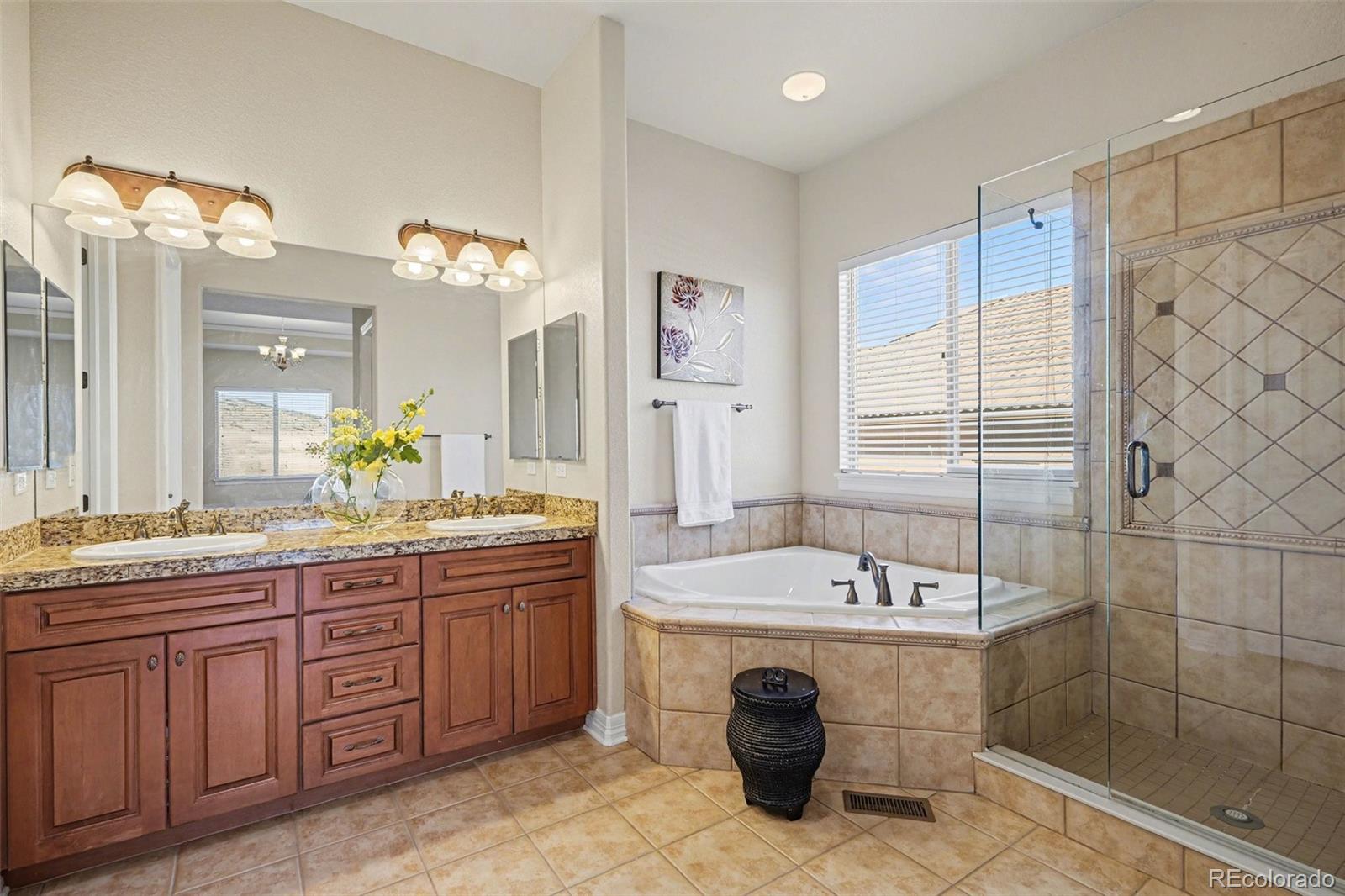 Lone Tree, Colorado, 80124, United States, 3 Bedrooms Bedrooms, ,3 BathroomsBathrooms,Residential,Active,2030582