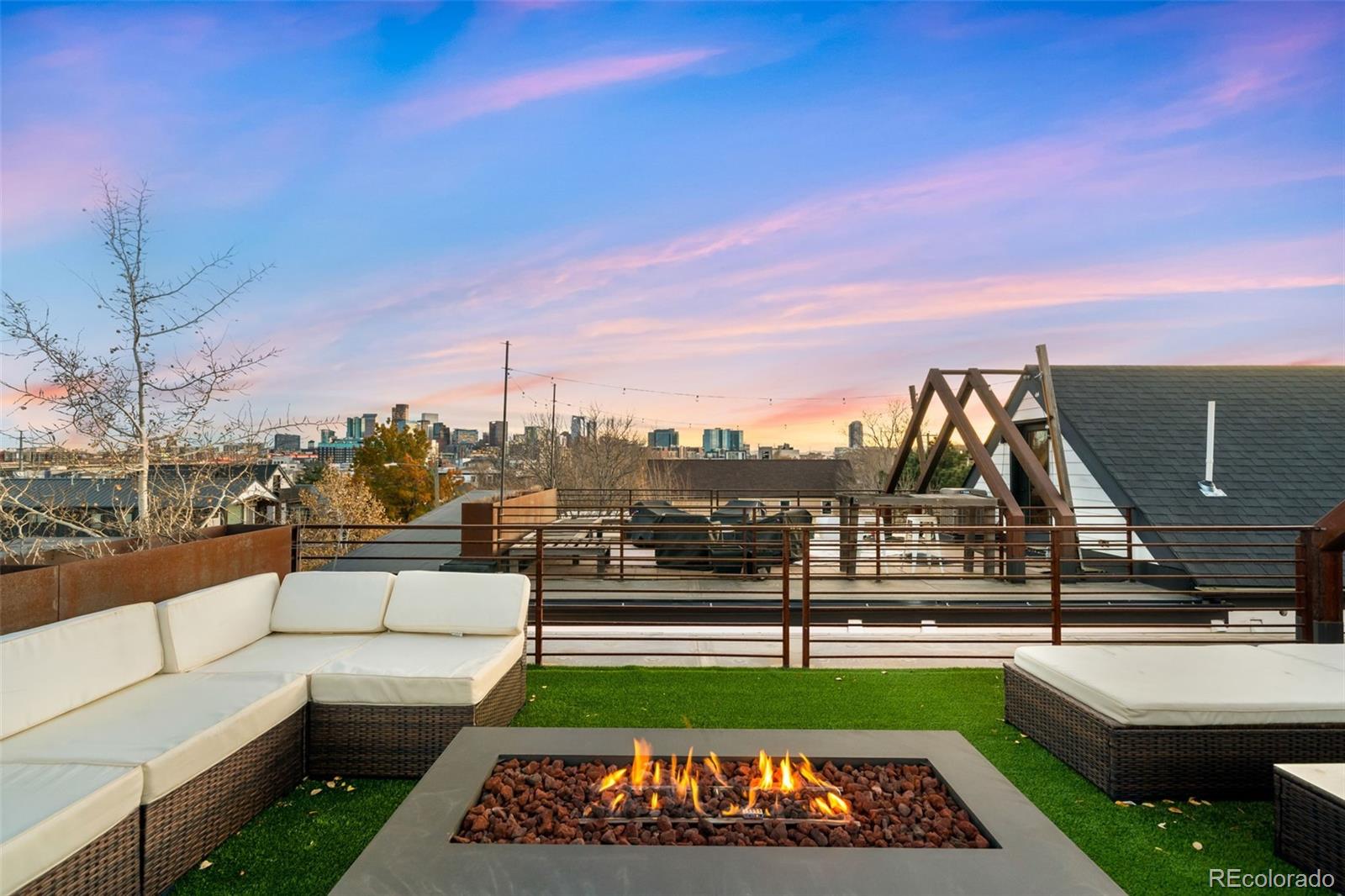 Denver, Colorado, 80211, United States, 3 Bedrooms Bedrooms, ,4 BathroomsBathrooms,Residential,Active,1990682