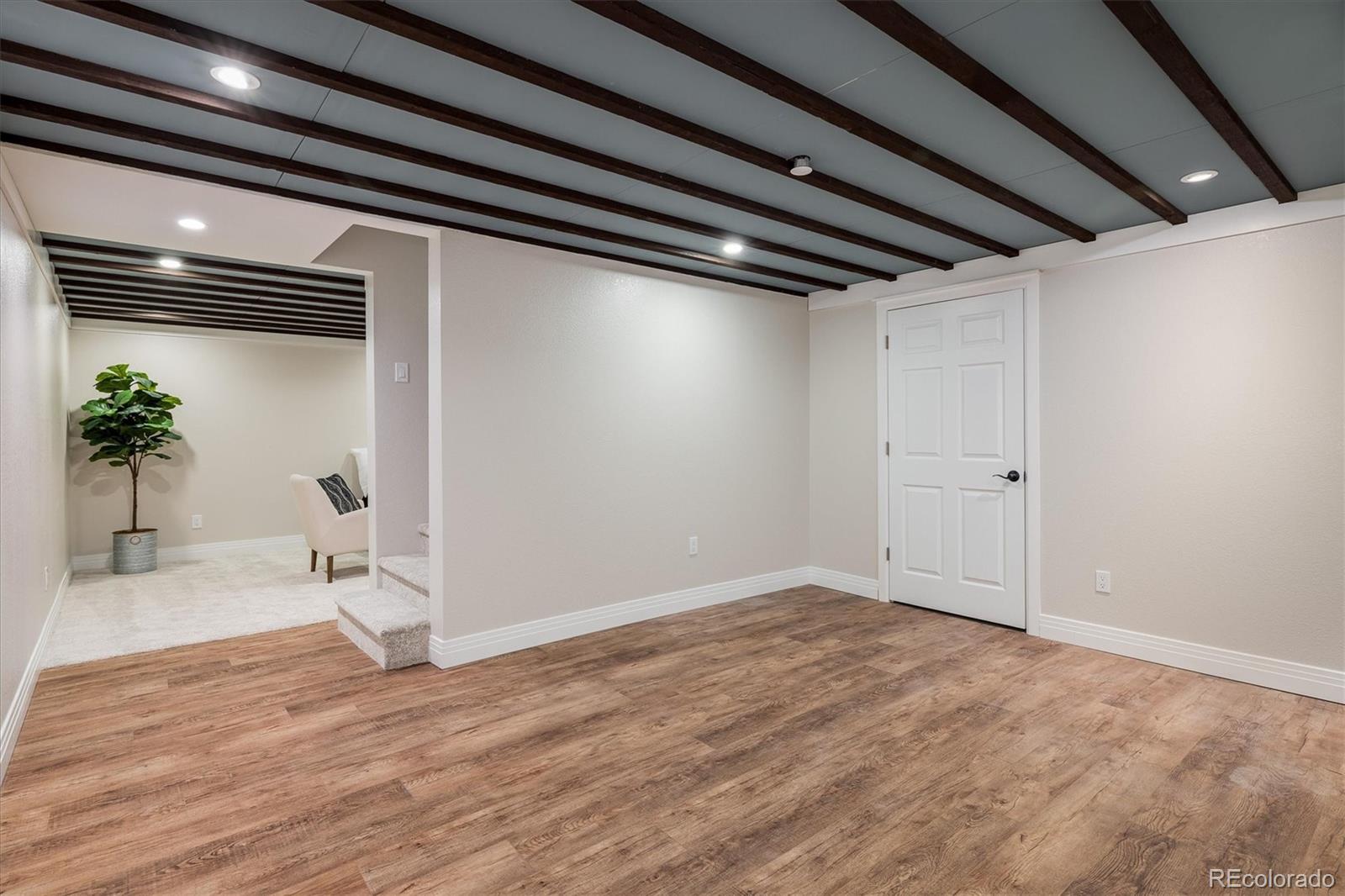 Golden, Colorado, 80403, United States, 2 Bedrooms Bedrooms, ,3 BathroomsBathrooms,Residential,Contingent,1889003