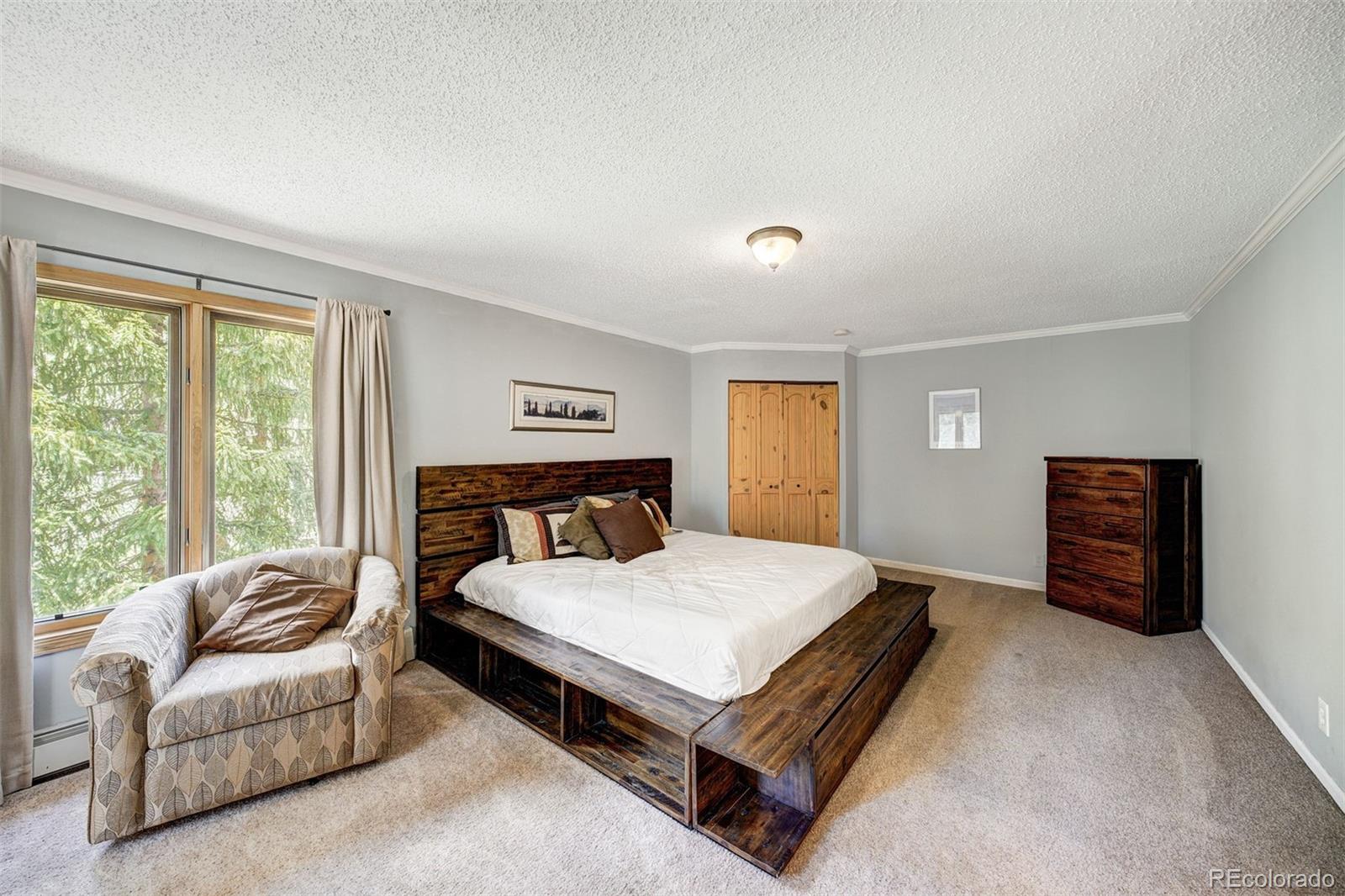 Breckenridge, Colorado, 80424, United States, 6 Bedrooms Bedrooms, ,5 BathroomsBathrooms,Residential,Active,1944016