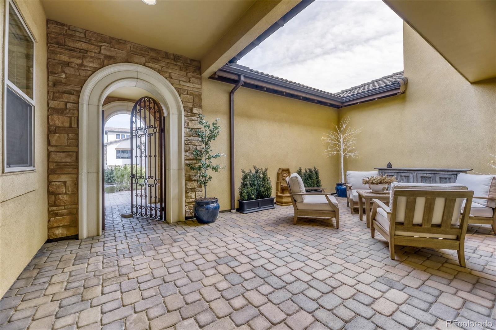 Lone Tree, Colorado, 80124, United States, 5 Bedrooms Bedrooms, ,5 BathroomsBathrooms,Residential,Active,2017438