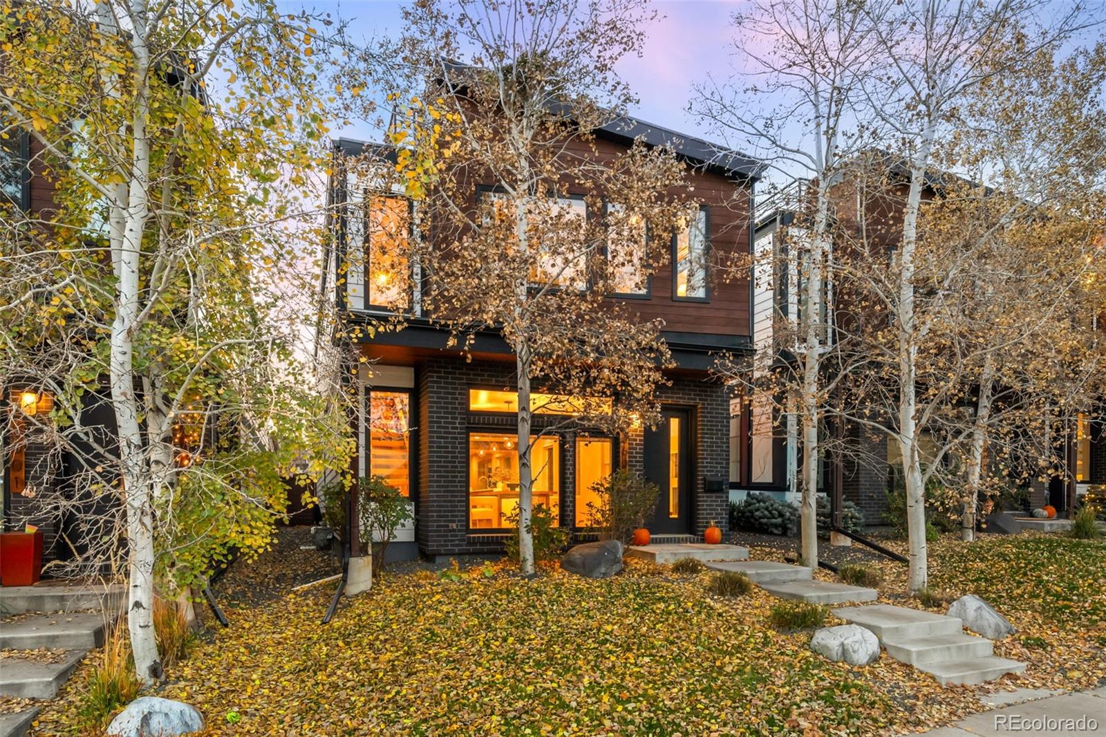 Denver, Colorado, 80211, United States, 3 Bedrooms Bedrooms, ,4 BathroomsBathrooms,Residential,Active,1990682