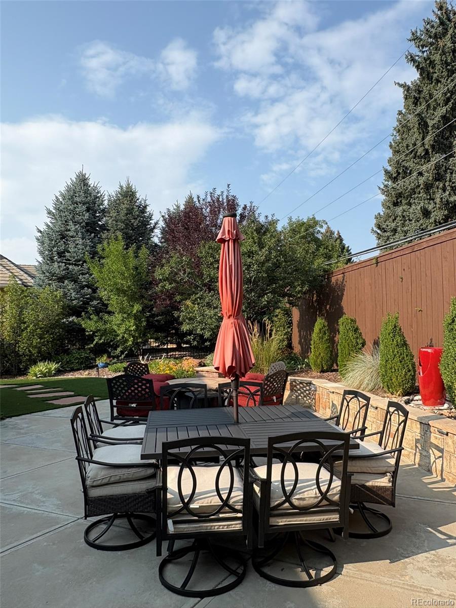 Centennial, Colorado, 80121, United States, 4 Bedrooms Bedrooms, ,4 BathroomsBathrooms,Residential,Active,1972181