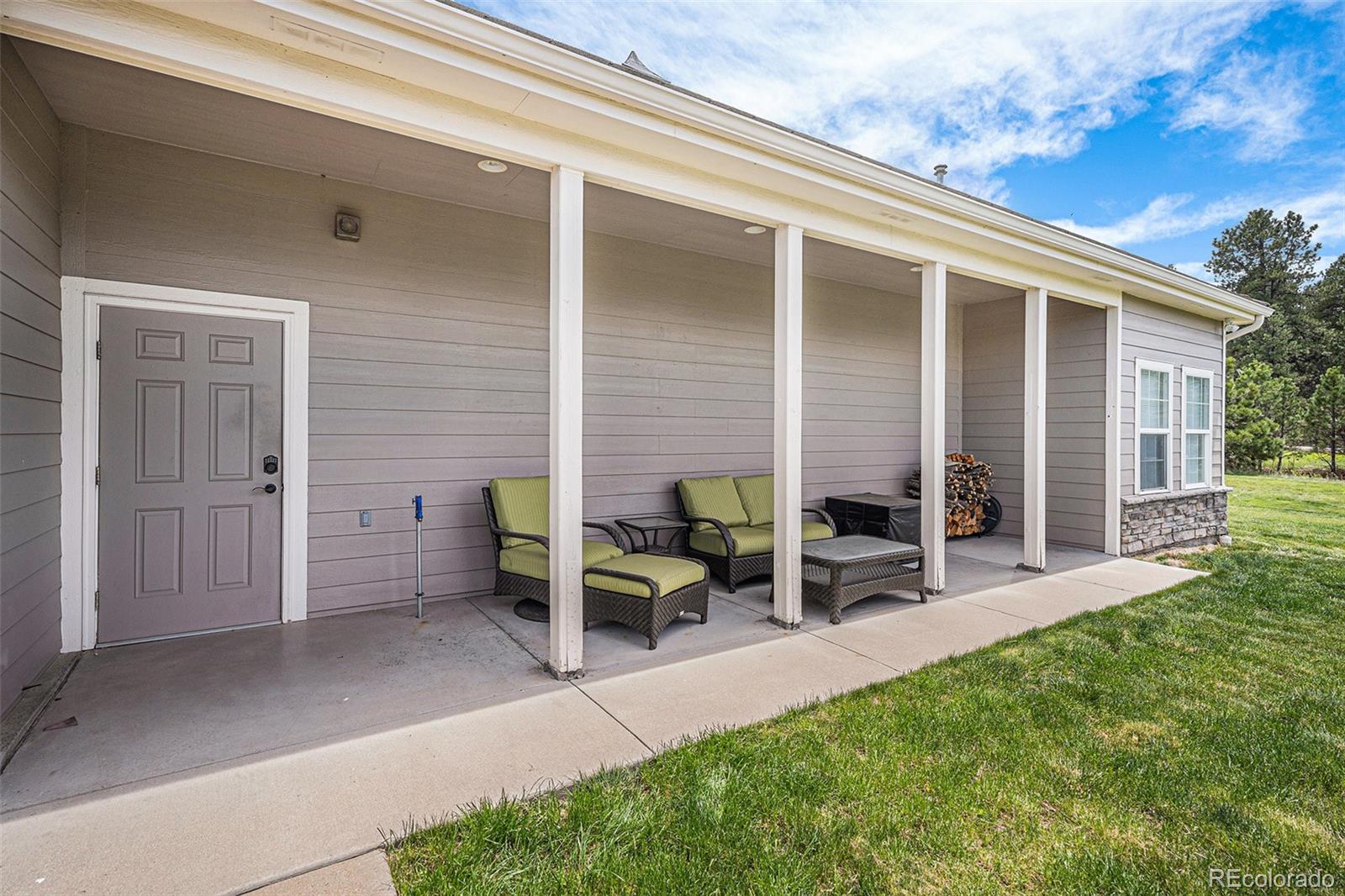 Franktown, Colorado, 80116, United States, 5 Bedrooms Bedrooms, ,5 BathroomsBathrooms,Residential,Active,1962183