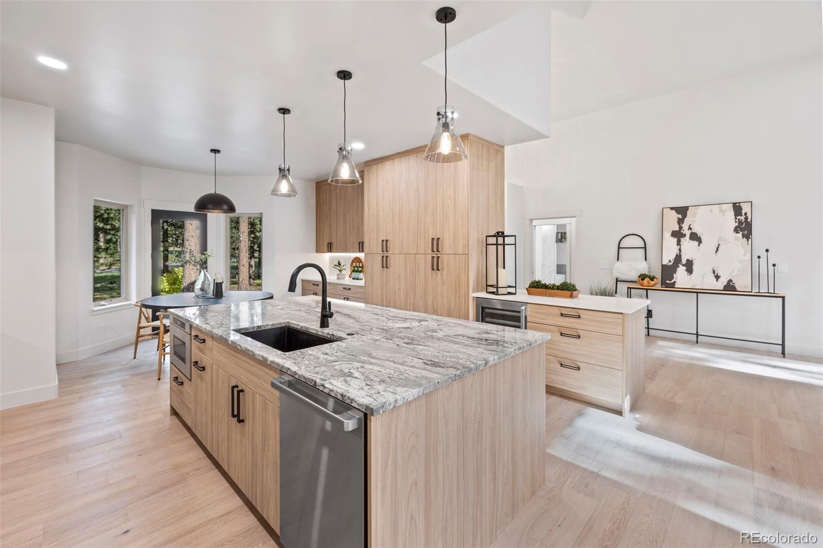 Colorado Springs, Colorado, 80908, United States, 4 Bedrooms Bedrooms, ,5 BathroomsBathrooms,Residential,Active,1999177