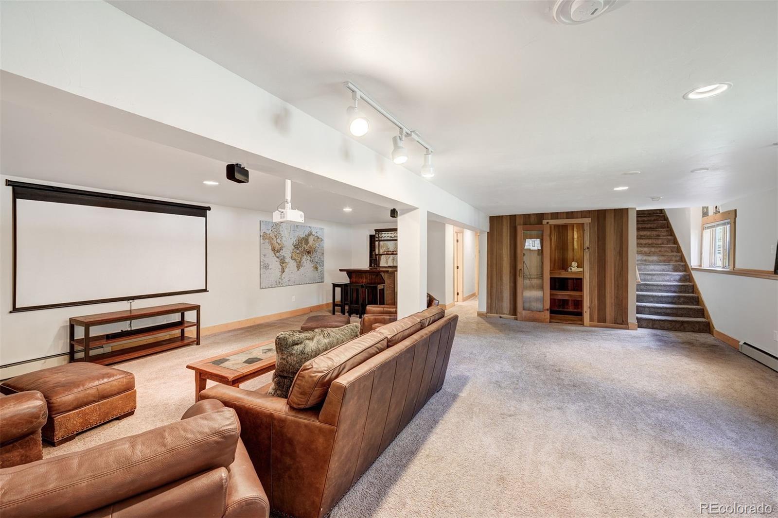 Breckenridge, Colorado, 80424, United States, 6 Bedrooms Bedrooms, ,5 BathroomsBathrooms,Residential,Active,1944016