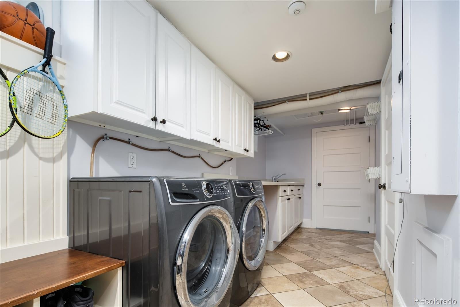 Denver, Colorado, 80206, United States, 5 Bedrooms Bedrooms, ,5 BathroomsBathrooms,Residential,Active,2034677