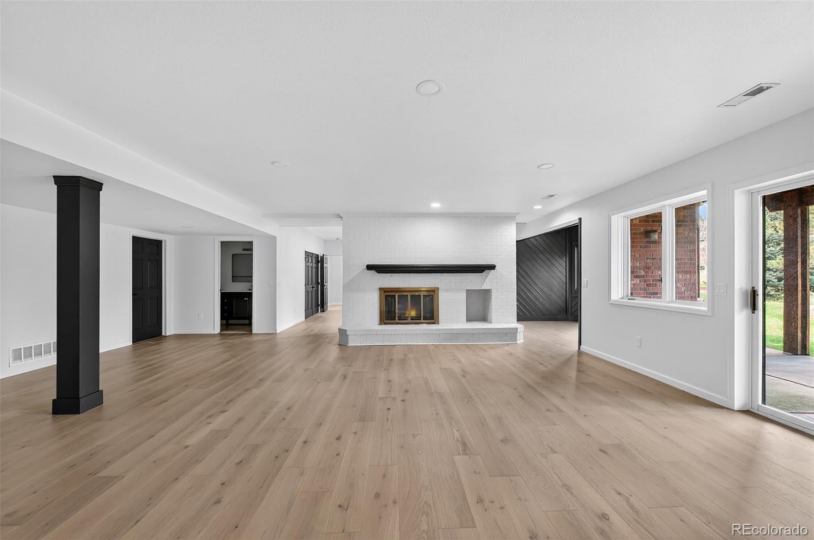 Littleton, Colorado, 80127, United States, 4 Bedrooms Bedrooms, ,5 BathroomsBathrooms,Residential,Active,1961954