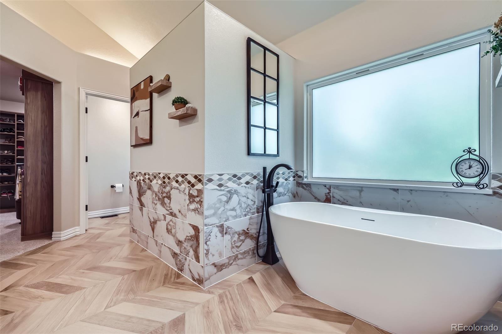 Littleton, Colorado, 80128, United States, 5 Bedrooms Bedrooms, ,5 BathroomsBathrooms,Residential,Active,2025658