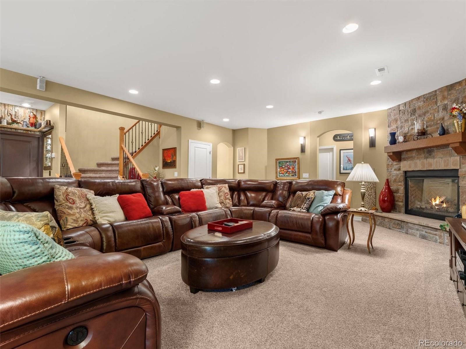 Centennial, Colorado, 80121, United States, 4 Bedrooms Bedrooms, ,4 BathroomsBathrooms,Residential,Active,1972181