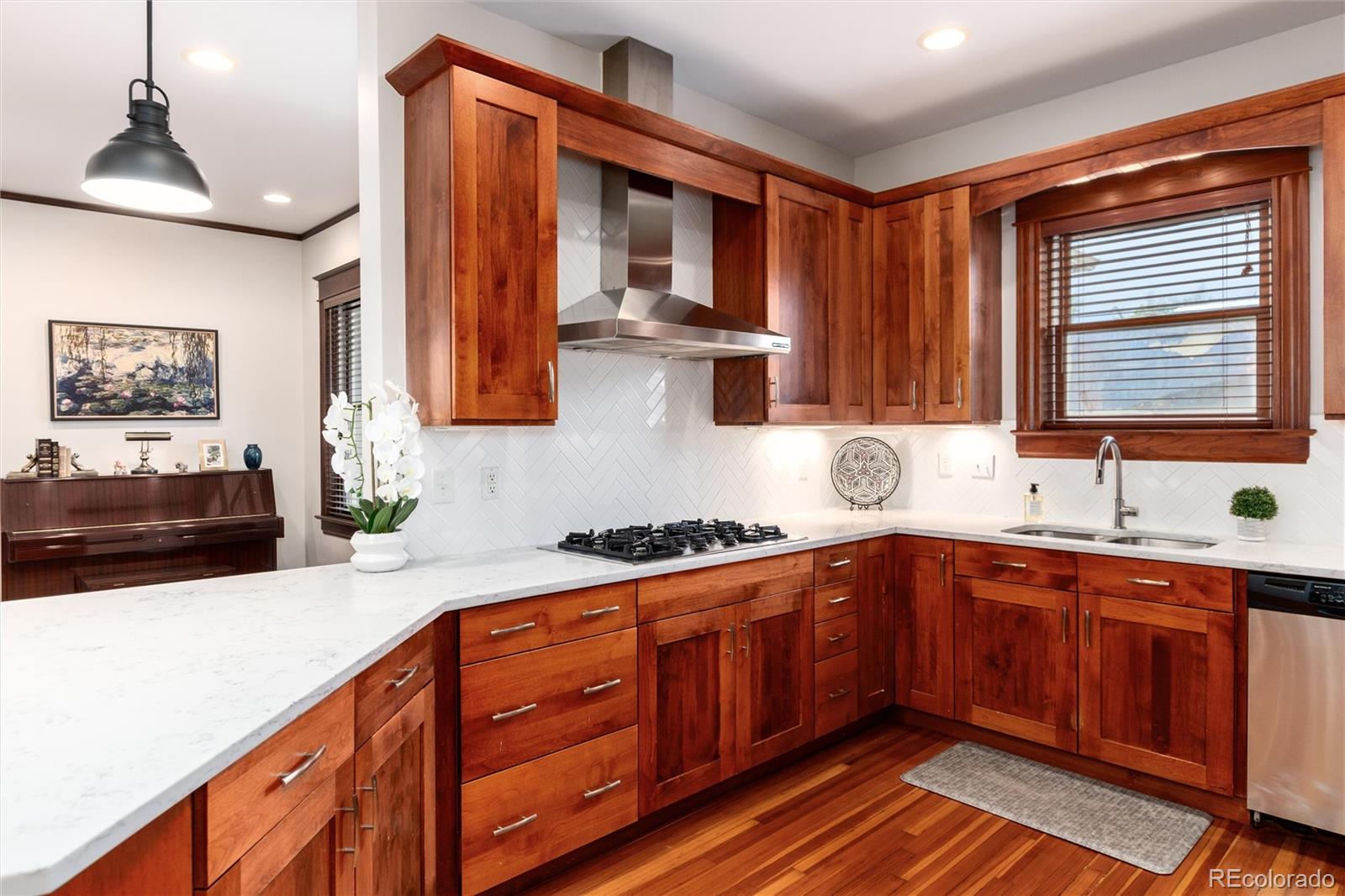 Denver, Colorado, 80203, United States, 4 Bedrooms Bedrooms, ,4 BathroomsBathrooms,Residential,Active,1898002