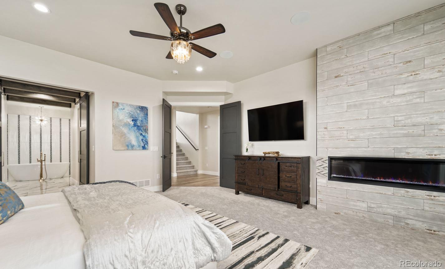 Colorado Springs, Colorado, 80908, United States, 5 Bedrooms Bedrooms, ,6 BathroomsBathrooms,Residential,Active,1992271