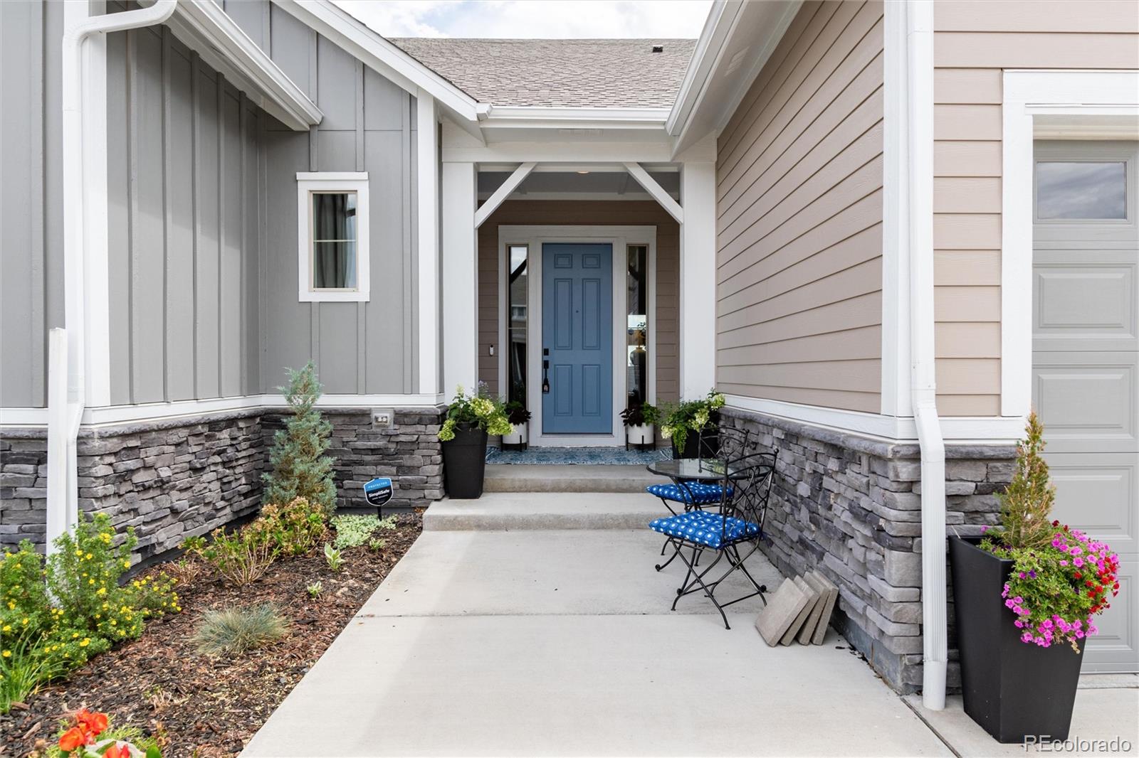 Castle Rock, Colorado, 80108, United States, 5 Bedrooms Bedrooms, ,4 BathroomsBathrooms,Residential,Active,1904162