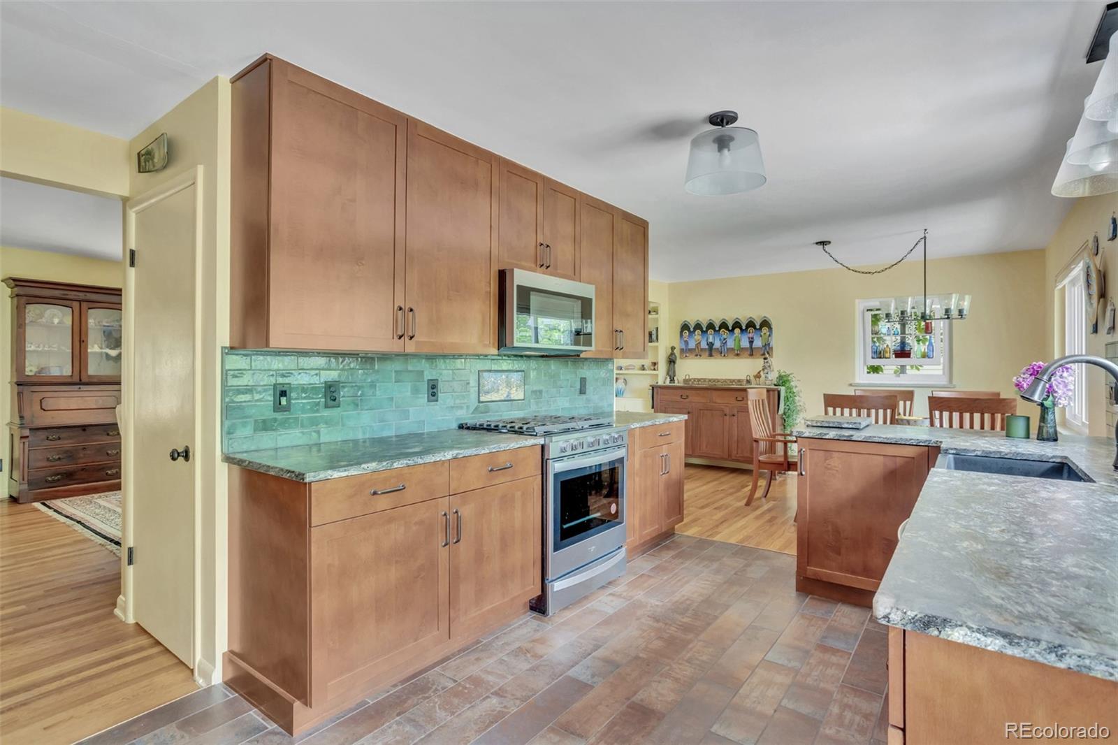 Boulder, Colorado, 80302, United States, 5 Bedrooms Bedrooms, ,2 BathroomsBathrooms,Residential,Active,2041751
