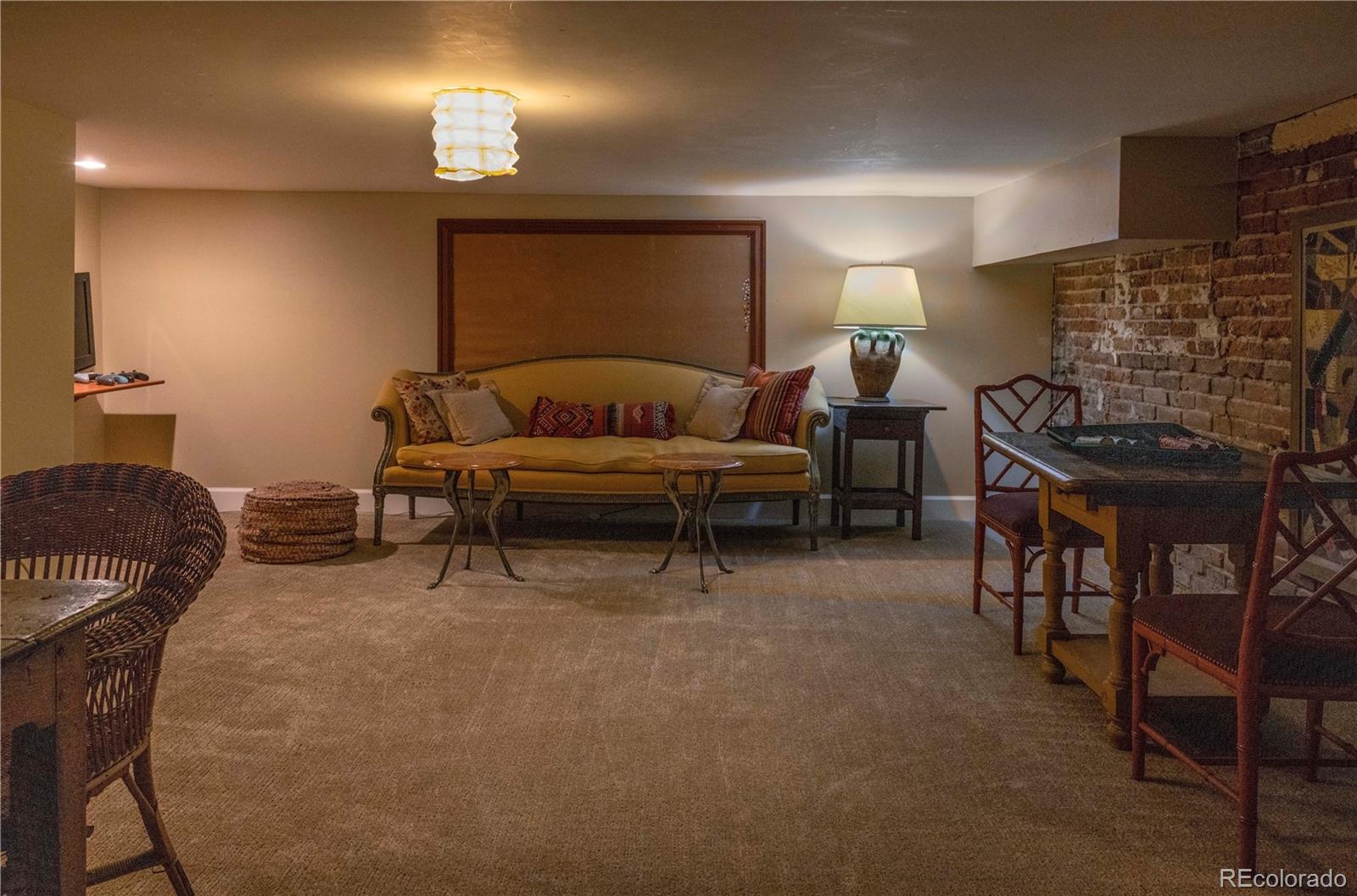 Denver, Colorado, 80220, United States, 5 Bedrooms Bedrooms, ,3 BathroomsBathrooms,Residential,Active,1973553