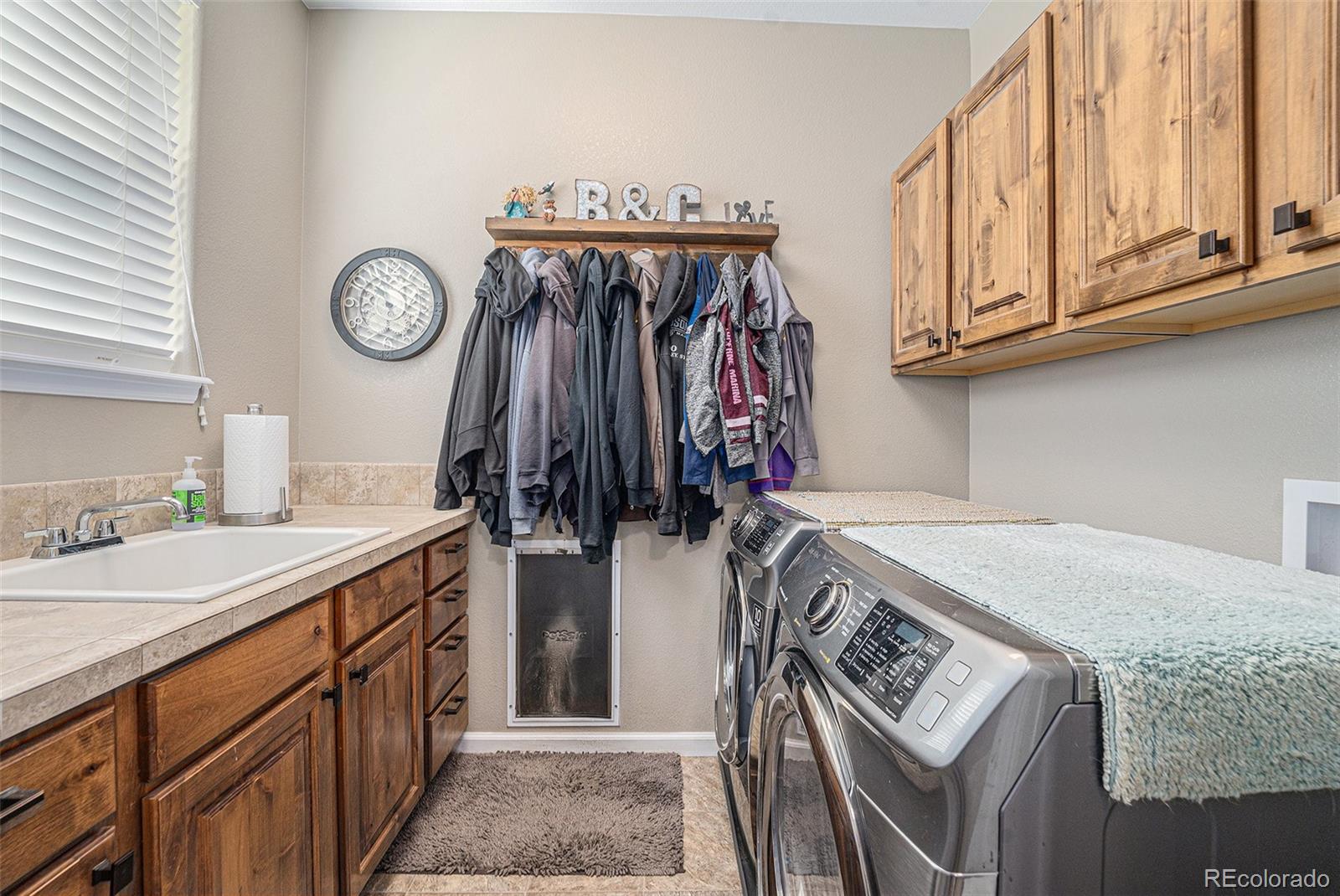 Elizabeth, Colorado, 80107, United States, 4 Bedrooms Bedrooms, ,4 BathroomsBathrooms,Residential,Active,1913949