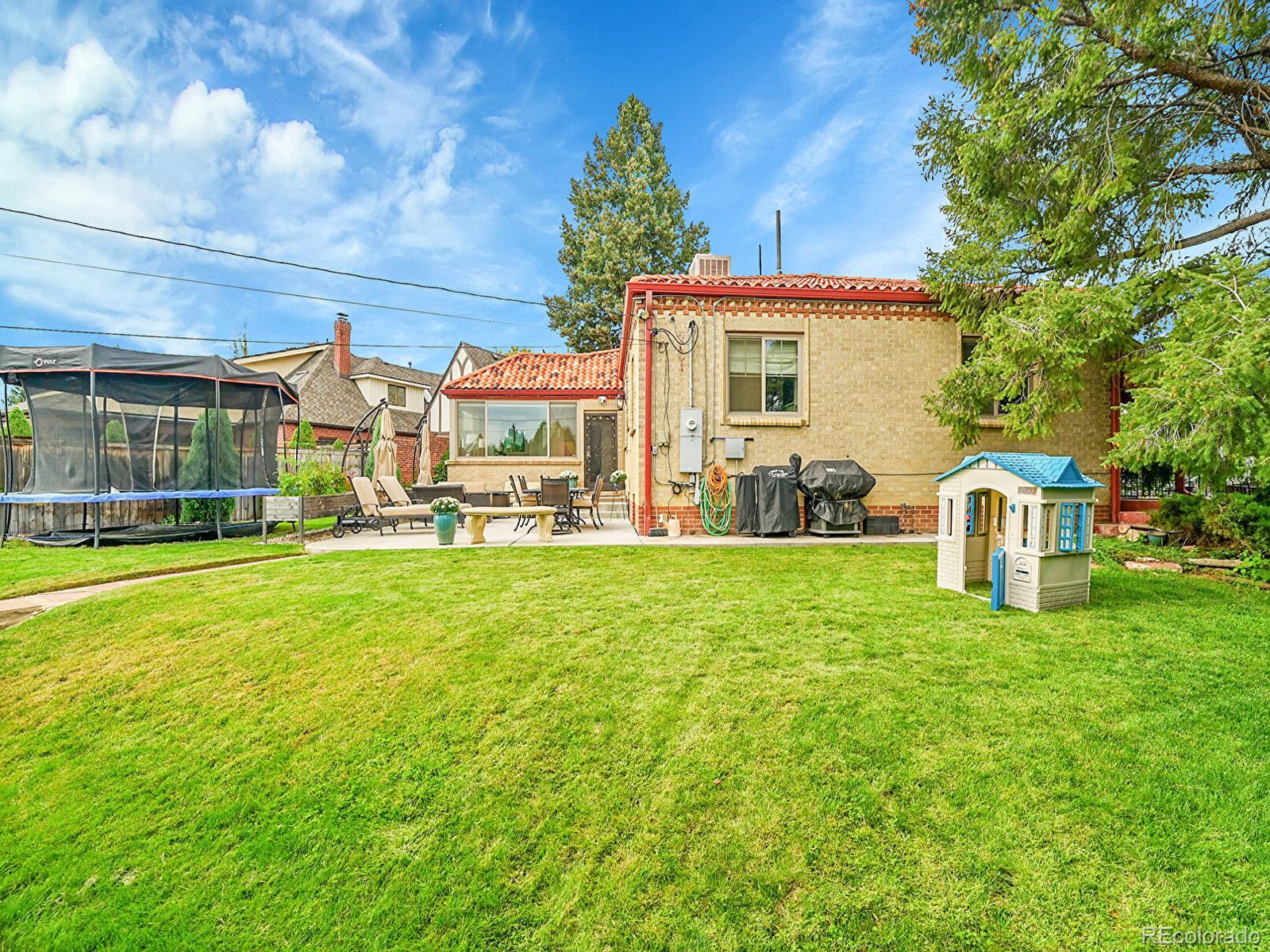 Denver, Colorado, 80212, United States, 4 Bedrooms Bedrooms, ,3 BathroomsBathrooms,Residential,Active,1946316
