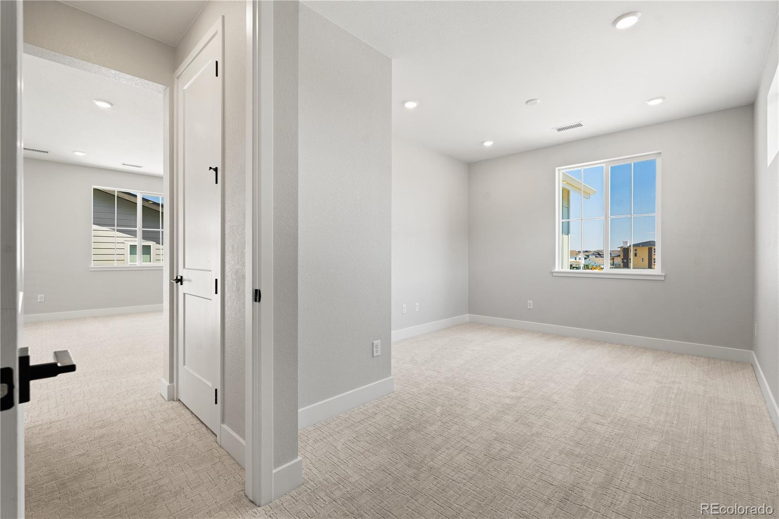 Castle Pines, Colorado, 80108, United States, 5 Bedrooms Bedrooms, ,6 BathroomsBathrooms,Residential,Active,1900196