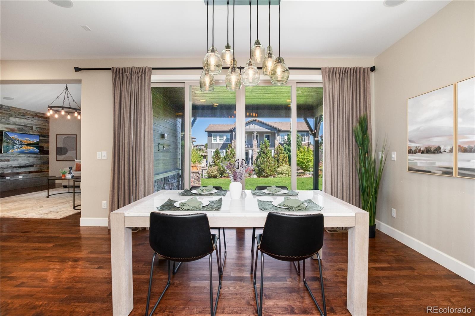 Highlands Ranch, Colorado, 80126, United States, 4 Bedrooms Bedrooms, ,4 BathroomsBathrooms,Residential,Active,1951823