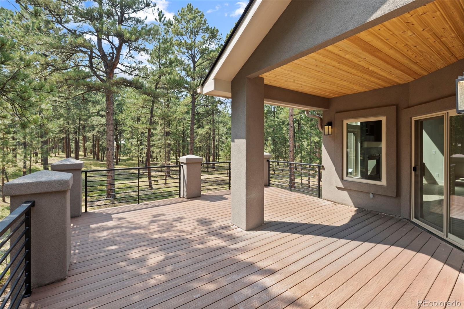 Colorado Springs, Colorado, 80908, United States, 4 Bedrooms Bedrooms, ,5 BathroomsBathrooms,Residential,Active,1941104