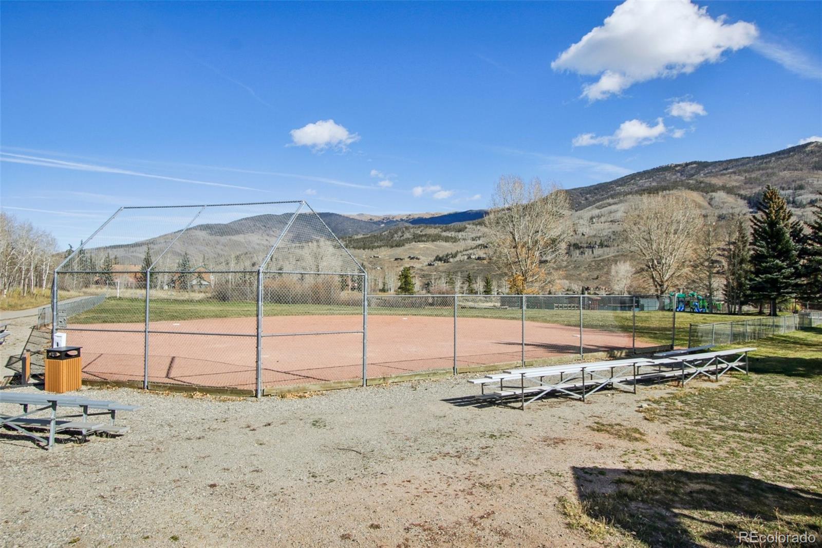 Silverthorne, Colorado, 80498, United States, 3 Bedrooms Bedrooms, ,2 BathroomsBathrooms,Residential,Active,1992542