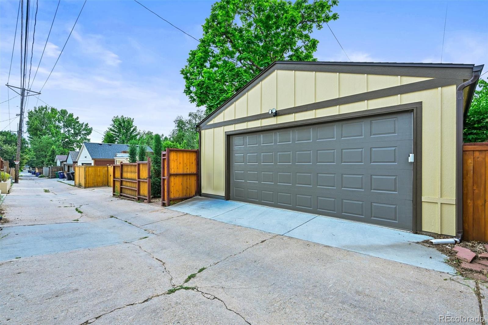 Denver, Colorado, 80210, United States, 3 Bedrooms Bedrooms, ,3 BathroomsBathrooms,Residential,Active,1892614