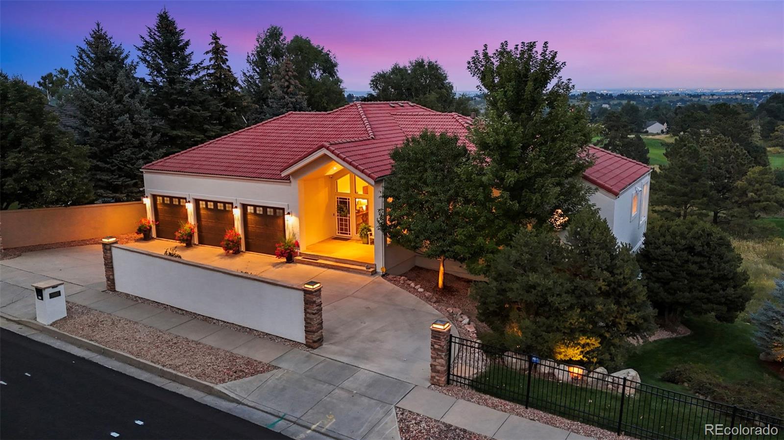 Colorado Springs, Colorado, 80906, United States, 4 Bedrooms Bedrooms, ,4 BathroomsBathrooms,Residential,Active,2017102