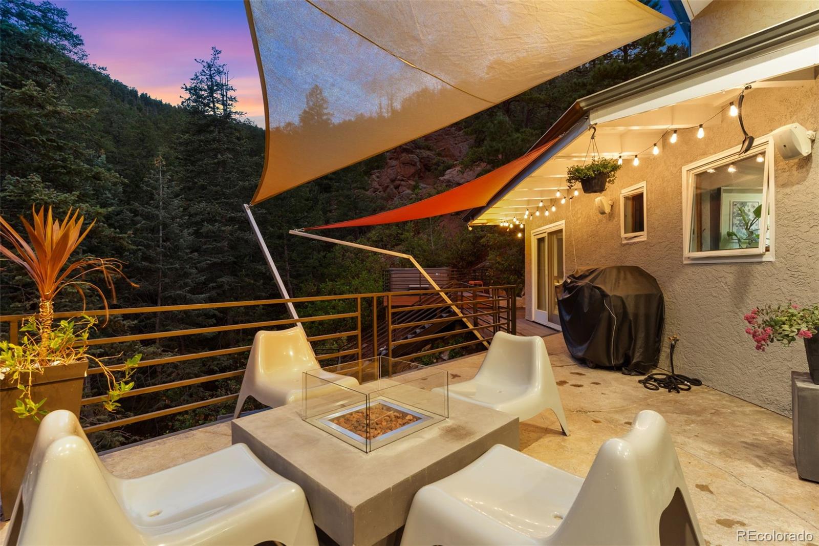 Colorado Springs, Colorado, 80906, United States, 4 Bedrooms Bedrooms, ,5 BathroomsBathrooms,Residential,Active,1936691