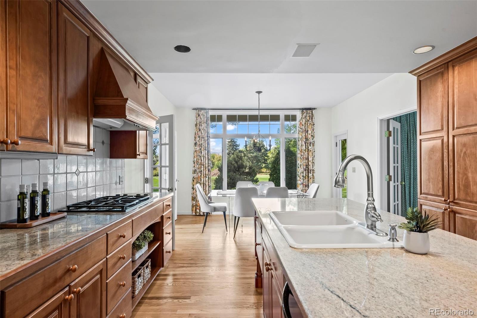 Boulder, Colorado, 80301, United States, 3 Bedrooms Bedrooms, ,4 BathroomsBathrooms,Residential,Active,1946522