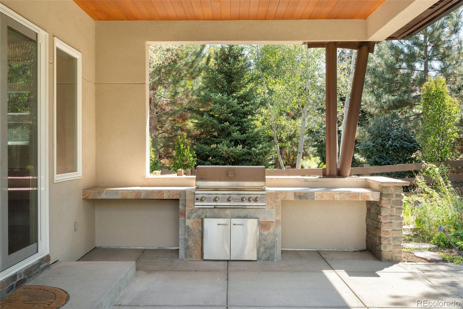 Lafayette, Colorado, 80026, United States, 6 Bedrooms Bedrooms, ,5 BathroomsBathrooms,Residential,Active,1972166