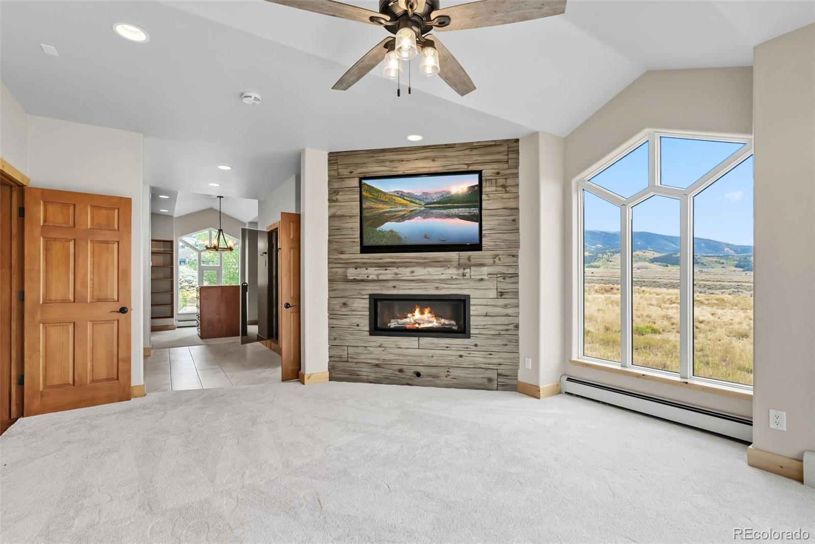 Silverthorne, Colorado, 80498, United States, 6 Bedrooms Bedrooms, ,4 BathroomsBathrooms,Residential,Active,1959532