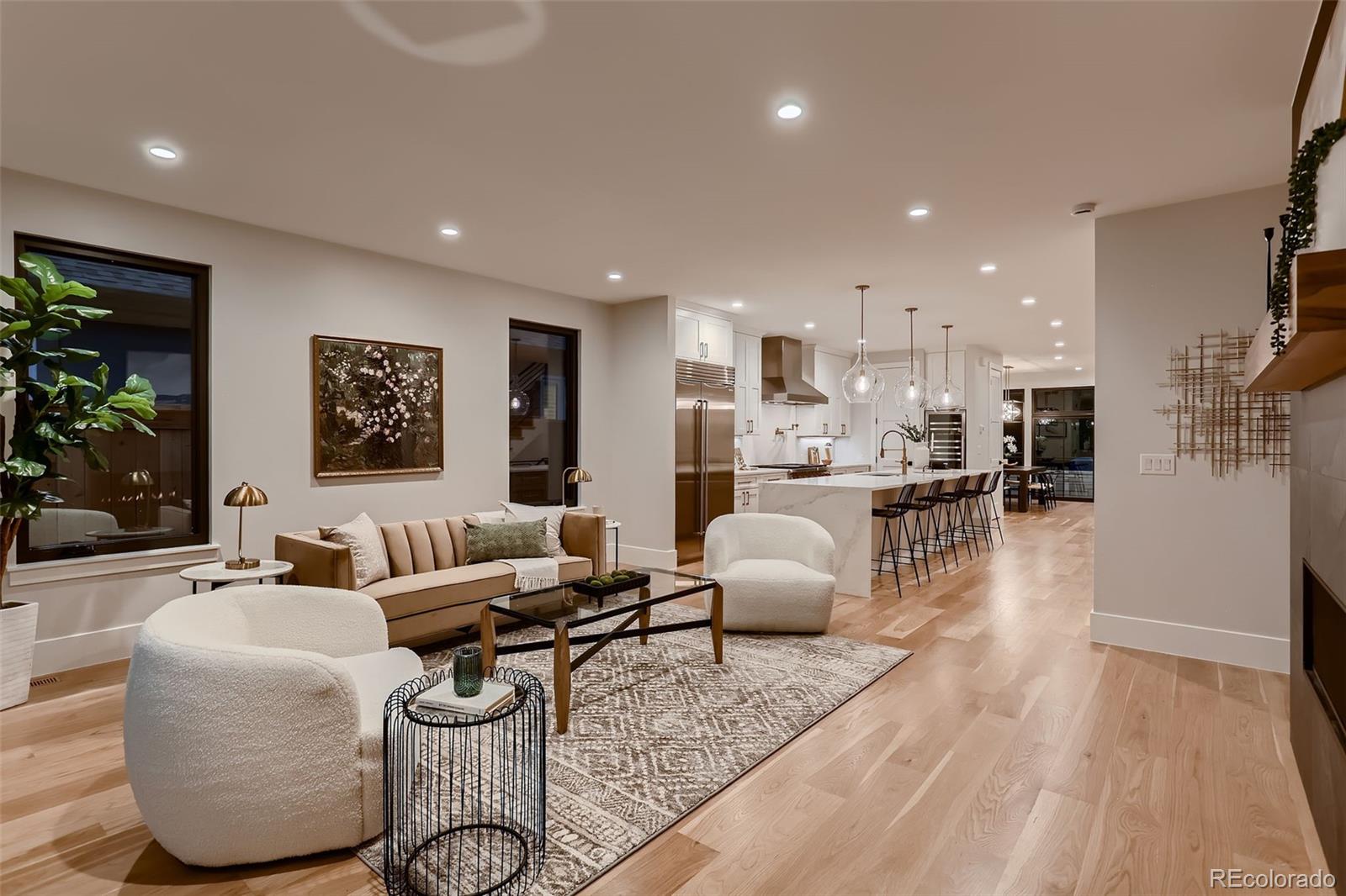 Denver, Colorado, 80206, United States, 4 Bedrooms Bedrooms, ,5 BathroomsBathrooms,Residential,Active,1900194