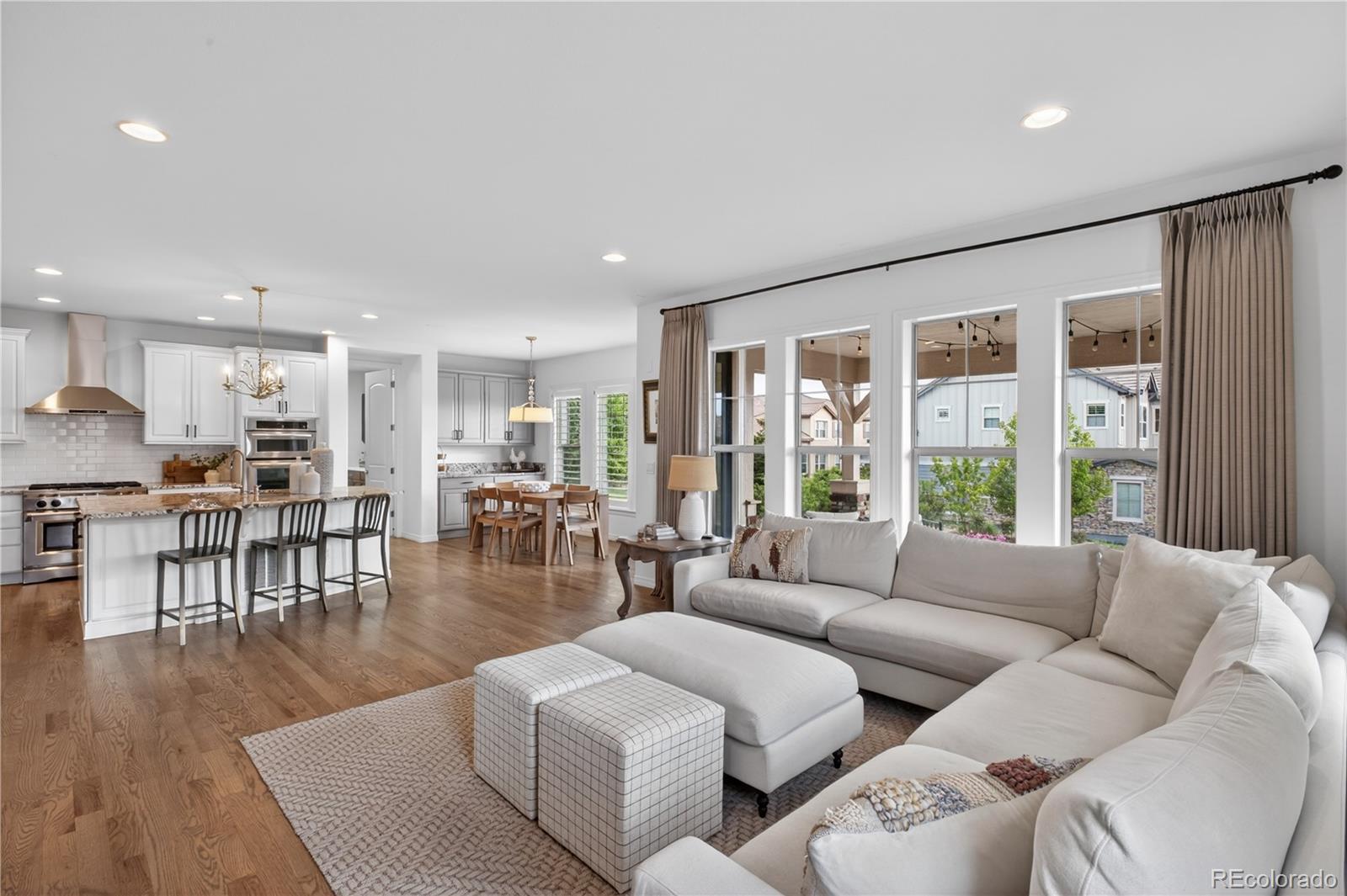Highlands Ranch, Colorado, 80126, United States, 5 Bedrooms Bedrooms, ,5 BathroomsBathrooms,Residential,Active,2044598