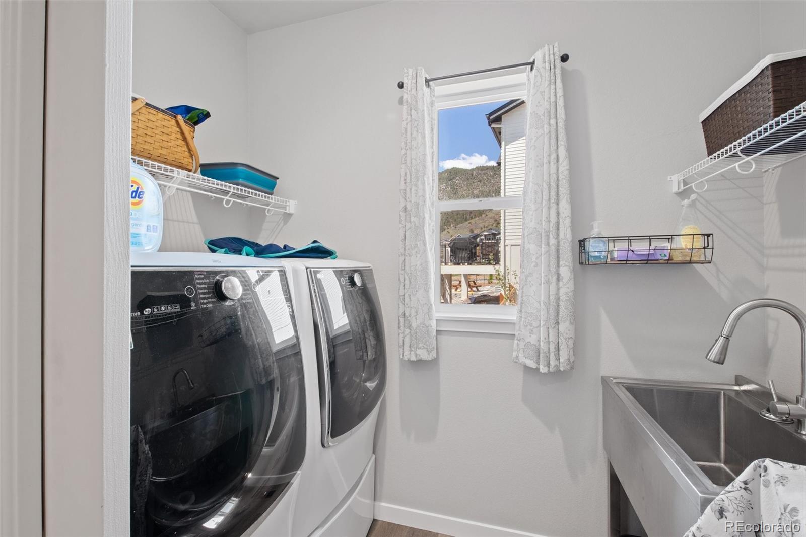 Monument, Colorado, 80132, United States, 4 Bedrooms Bedrooms, ,4 BathroomsBathrooms,Residential,Active,2007621